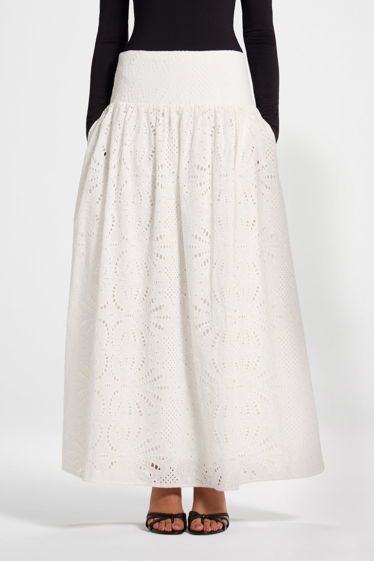 Eyelet Skirt - White Bottoms Veiled 