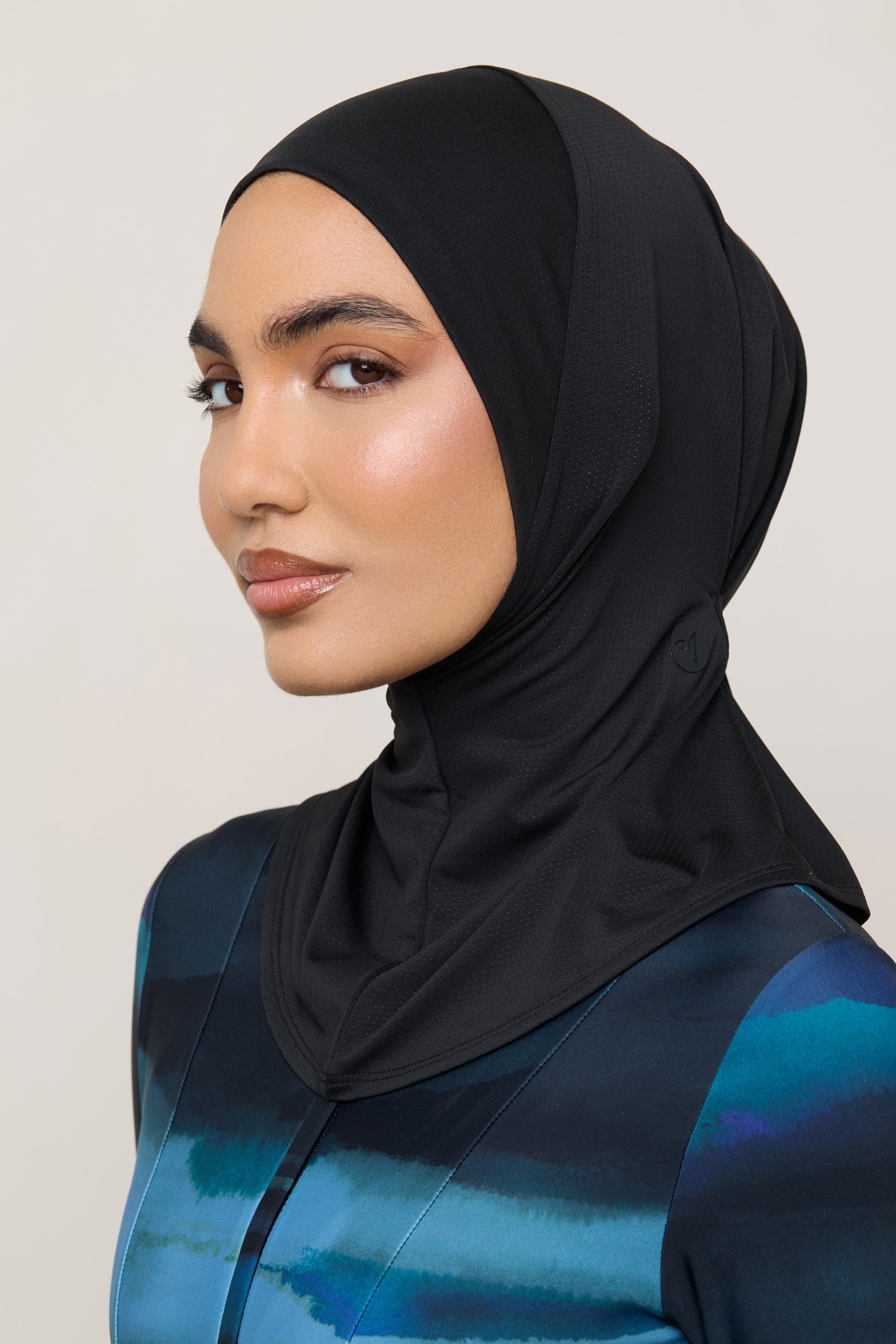 Instant Tie Back Mesh Hijab - Black Swim Veiled 