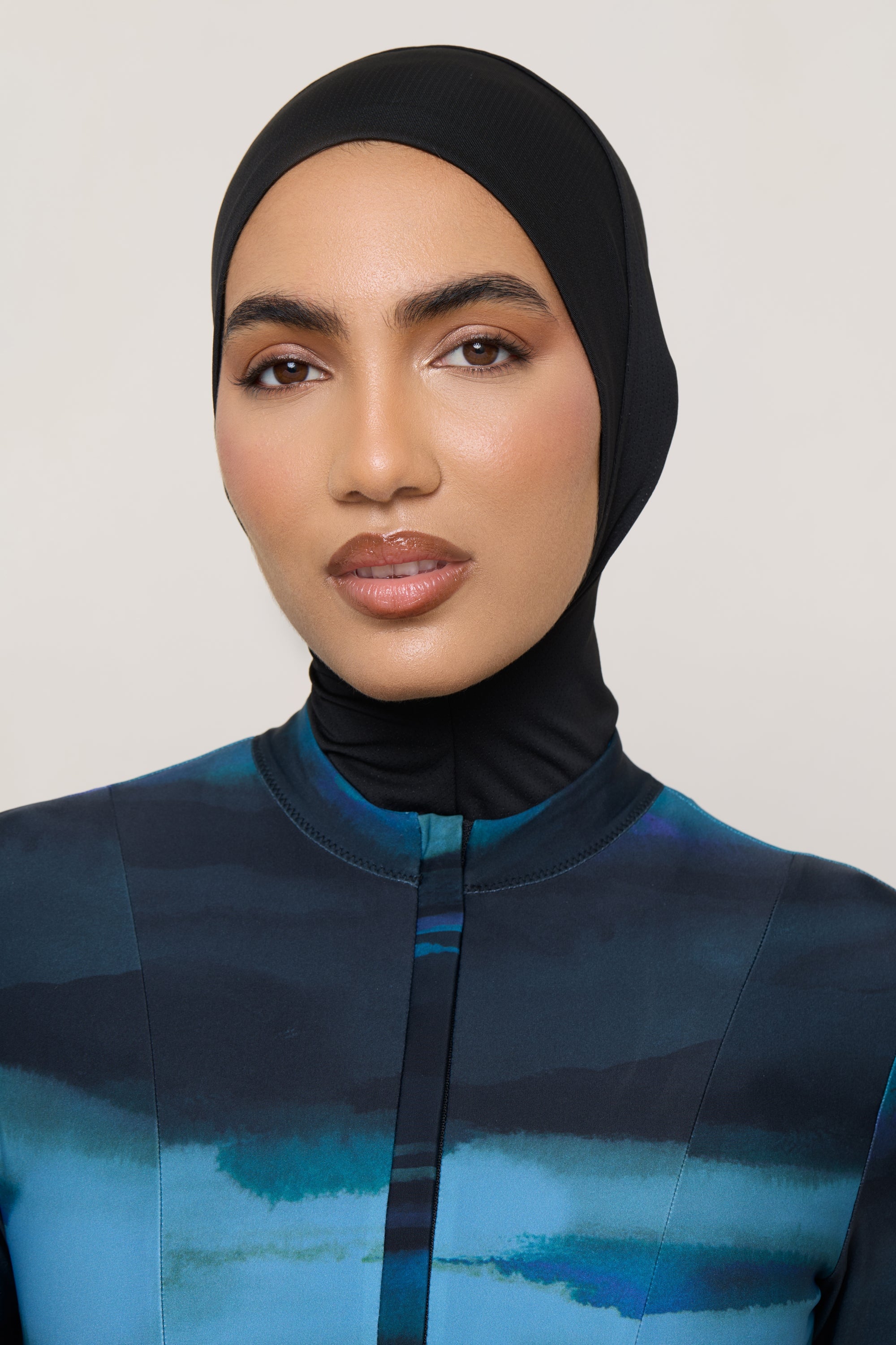 Instant Tie Back Mesh Hijab - Black Swim Veiled 