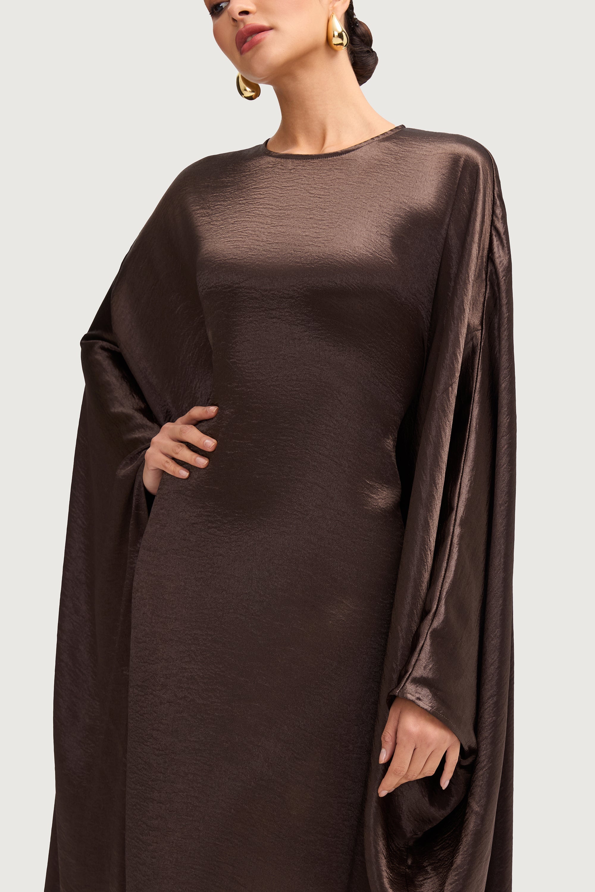 Iridescent Butterfly Inner Tie Abaya - Qahwa Abayas Veiled 