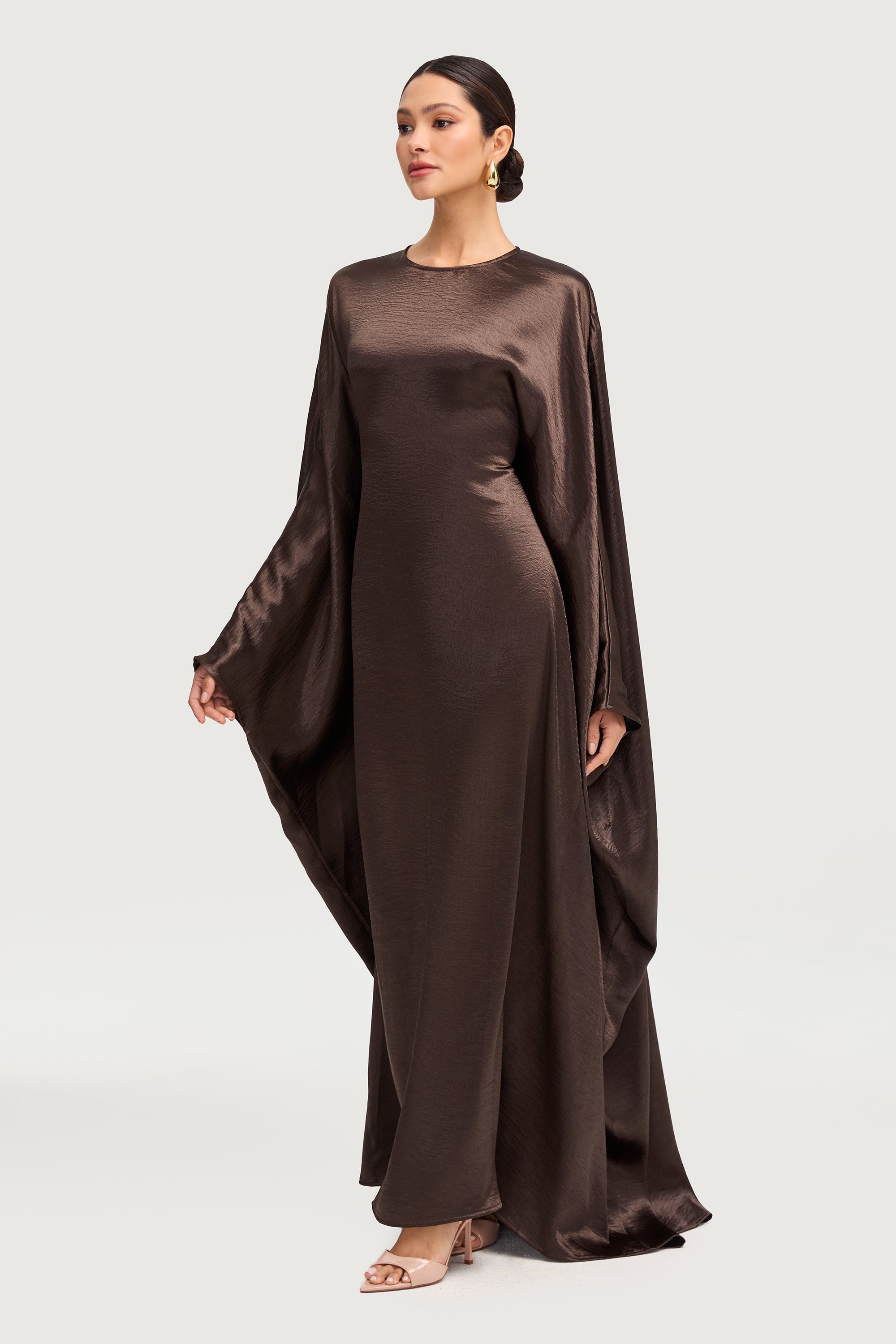 Iridescent Butterfly Inner Tie Abaya - Qahwa Abayas Veiled 