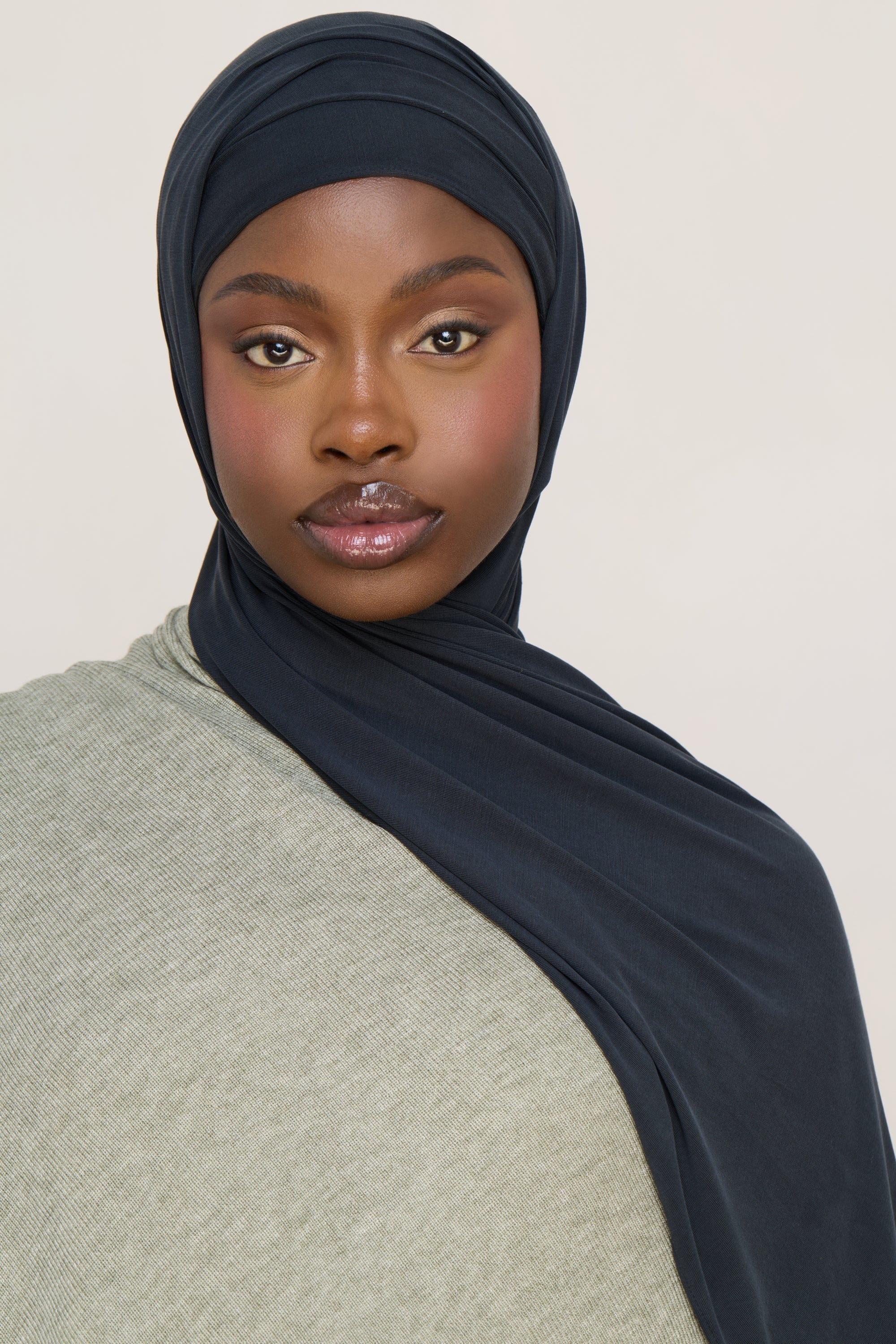 Jersey Hijab - Soft Black Hijabs Veiled 