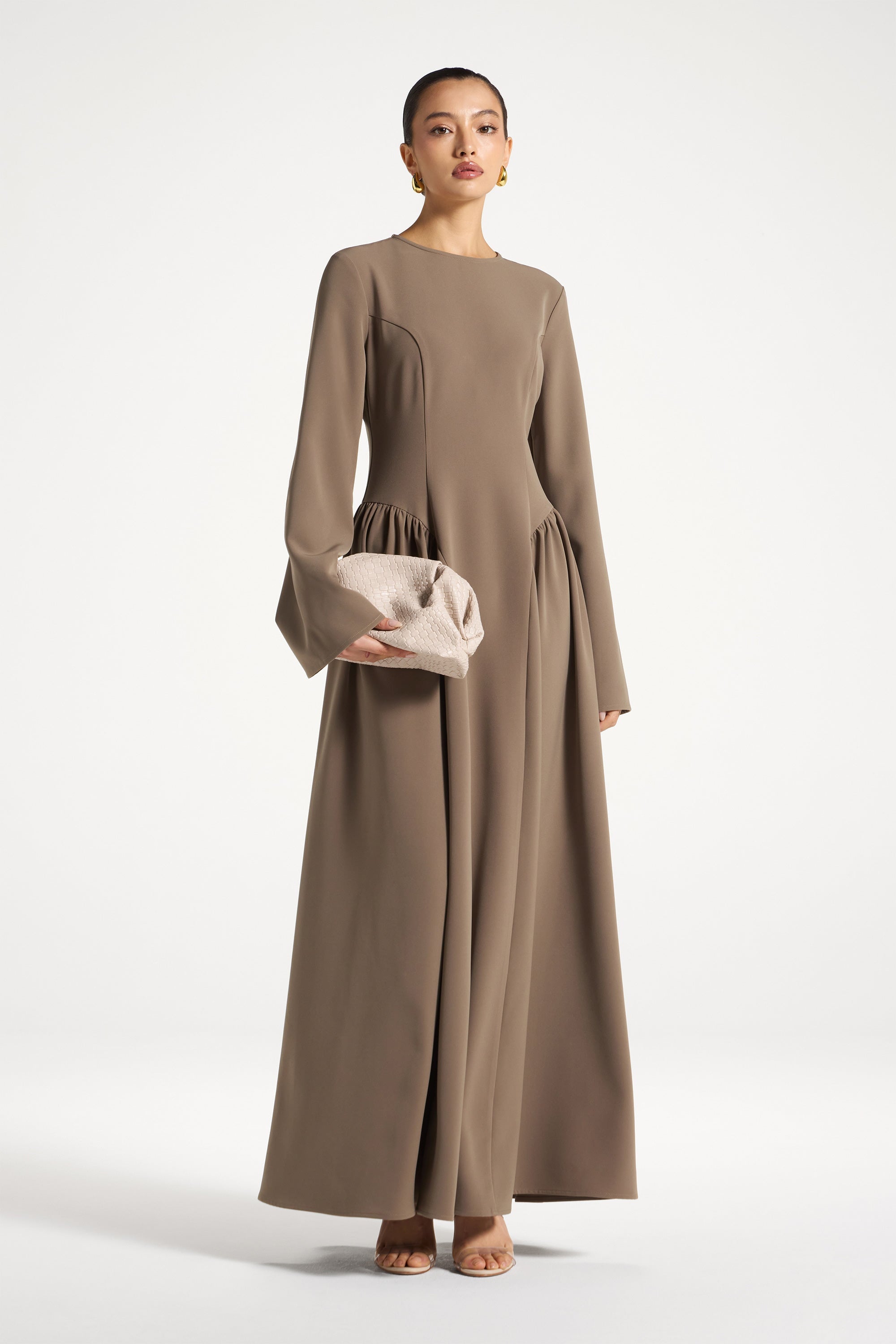 Kendall Maxi Dress - Vetiver Abayas Veiled 
