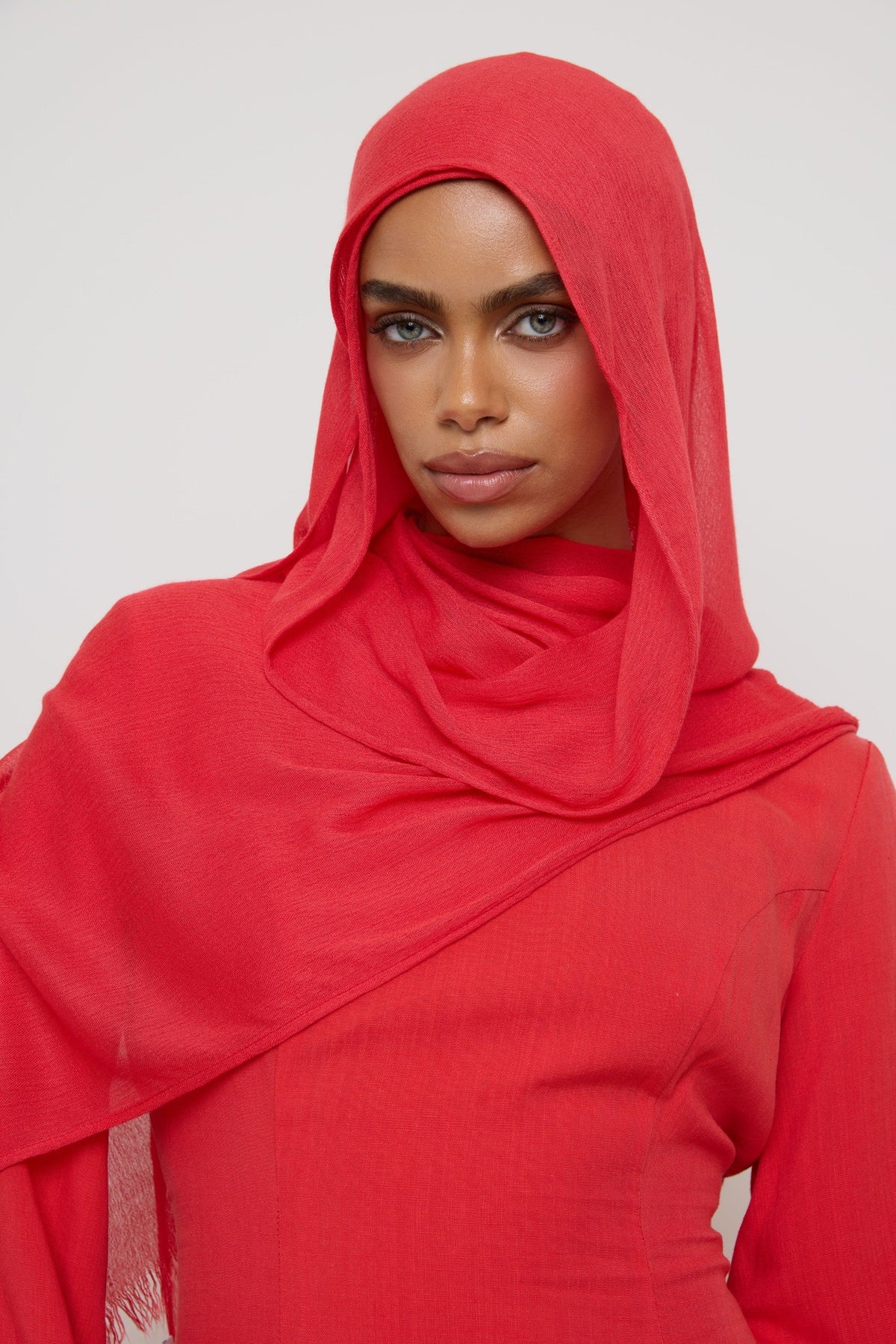 Modal Crinkle Fringe Hijab - Strawberry Hijabs Veiled 