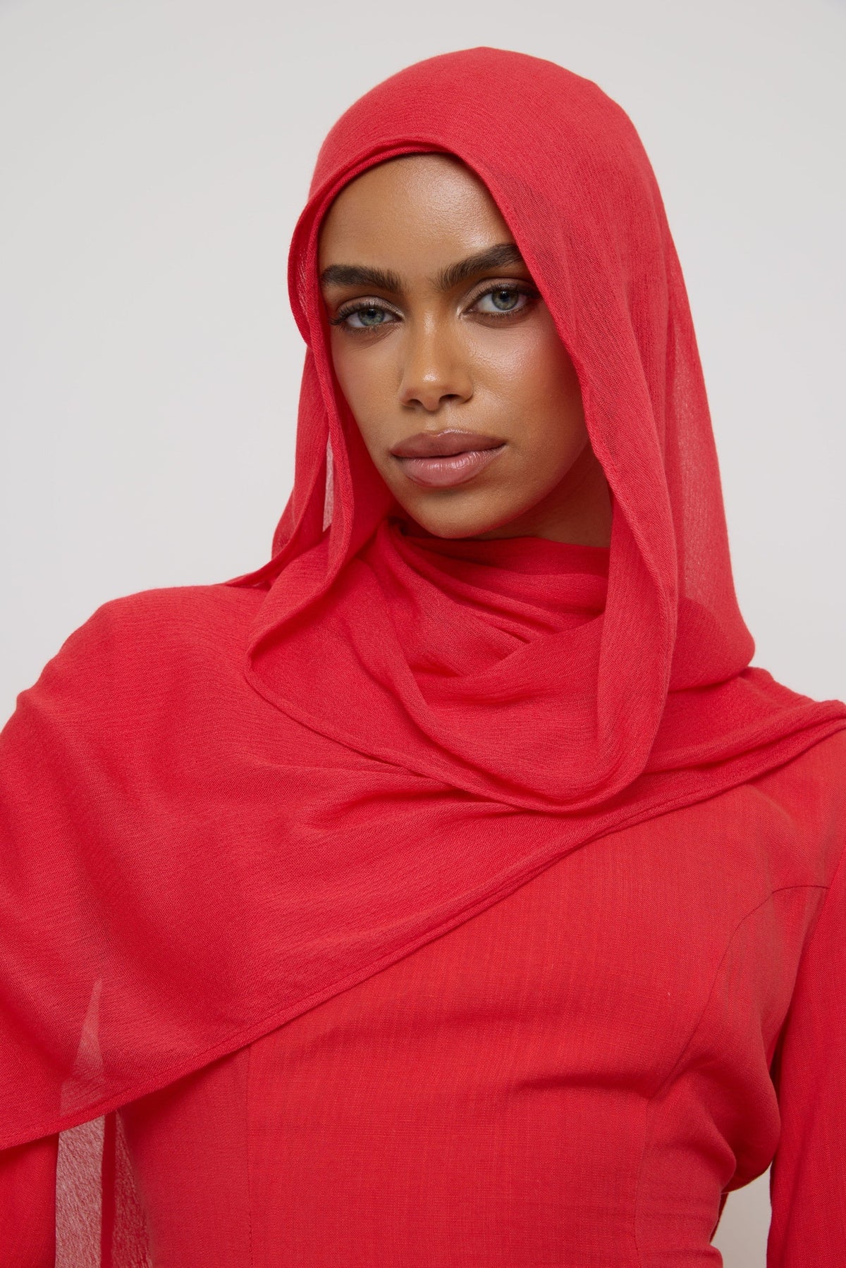 Modal Crinkle Fringe Hijab - Strawberry Hijabs Veiled 