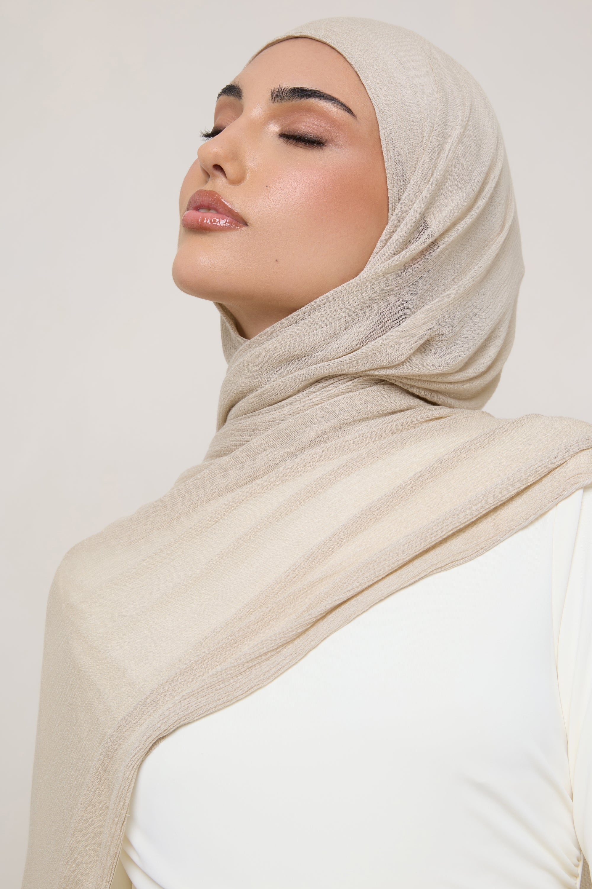 Modal Crinkle Hijab - Beige Fringe Hijabs Veiled 
