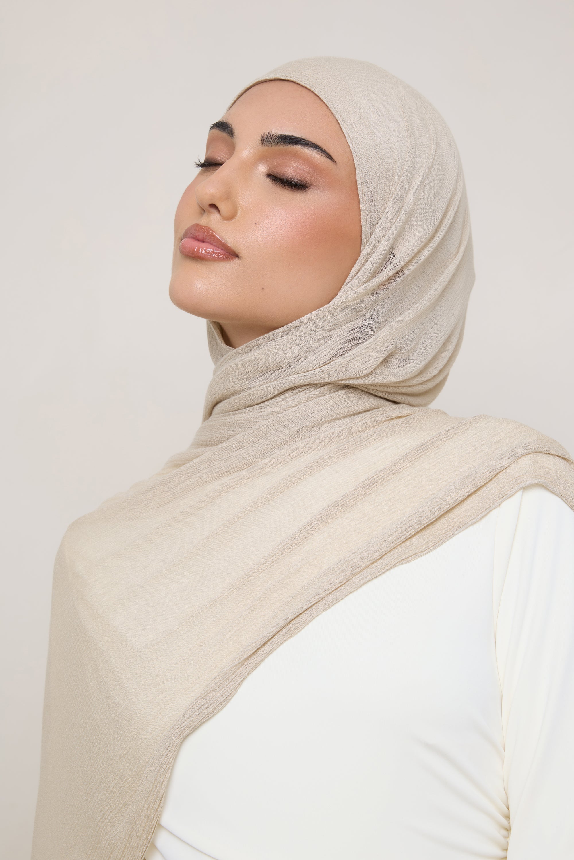 Modal Crinkle Hijab - Beige Fringe Hijabs Veiled 