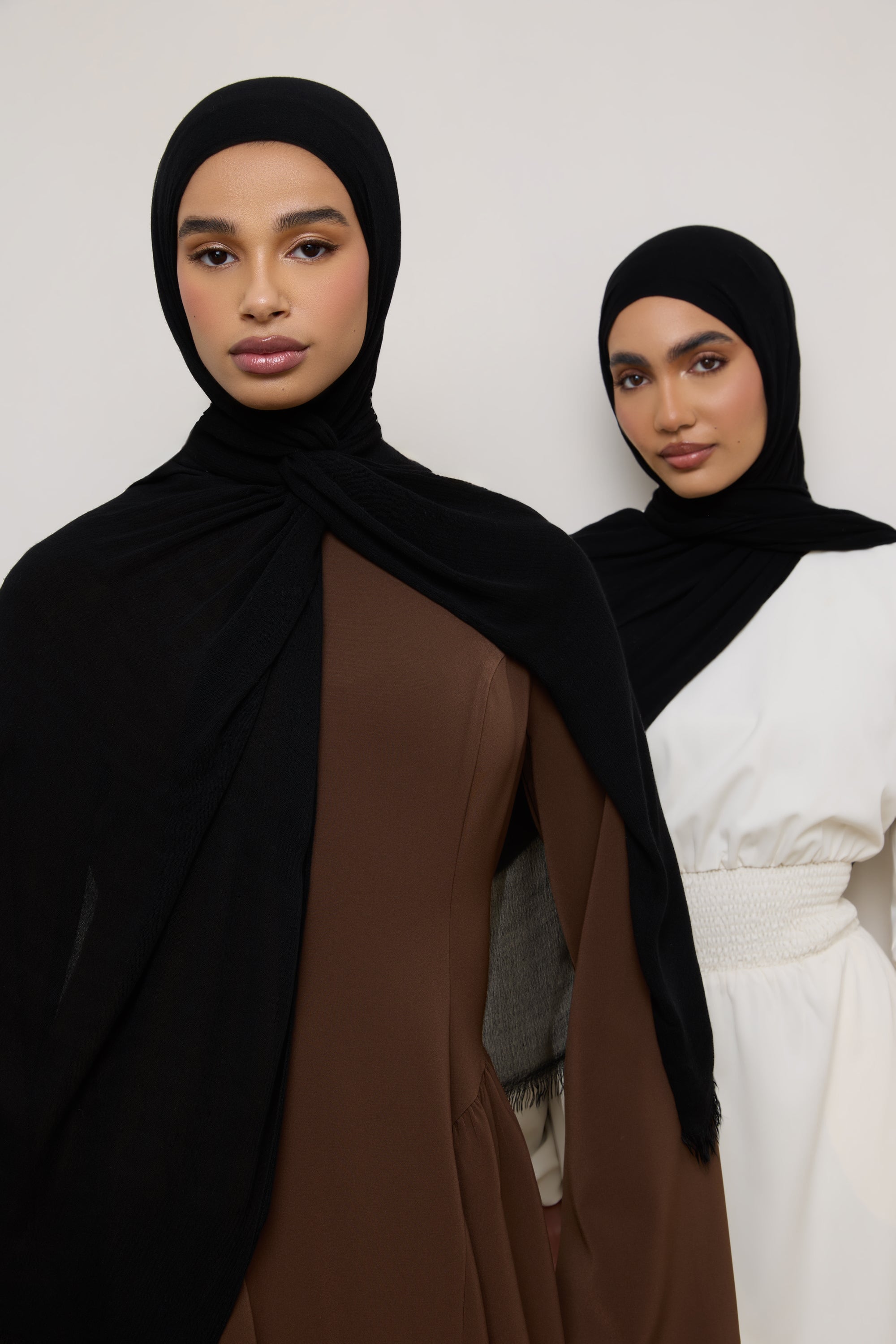 Modal Crinkle Hijab - Black Fringe