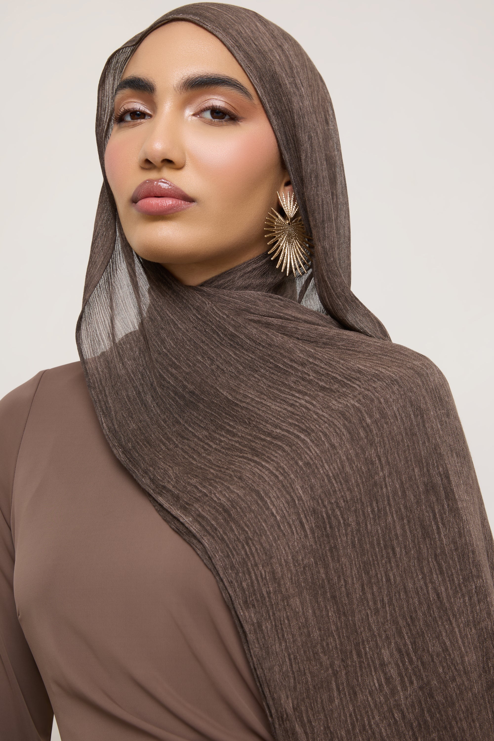 Modal Crinkle Hijab - Dark Truffle Hijabs Veiled 