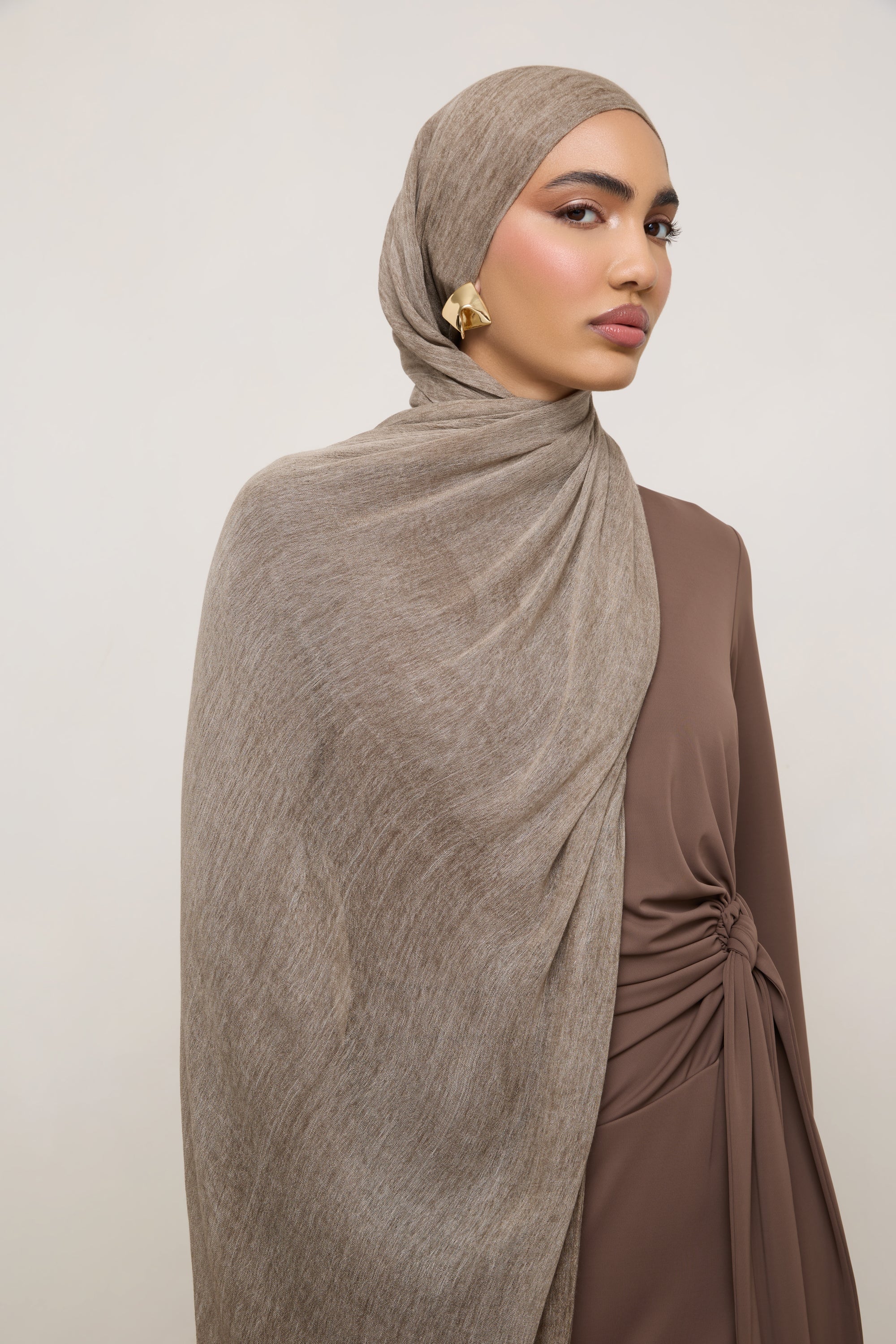 Modal Crinkle Hijab - Latte Hijabs Veiled 