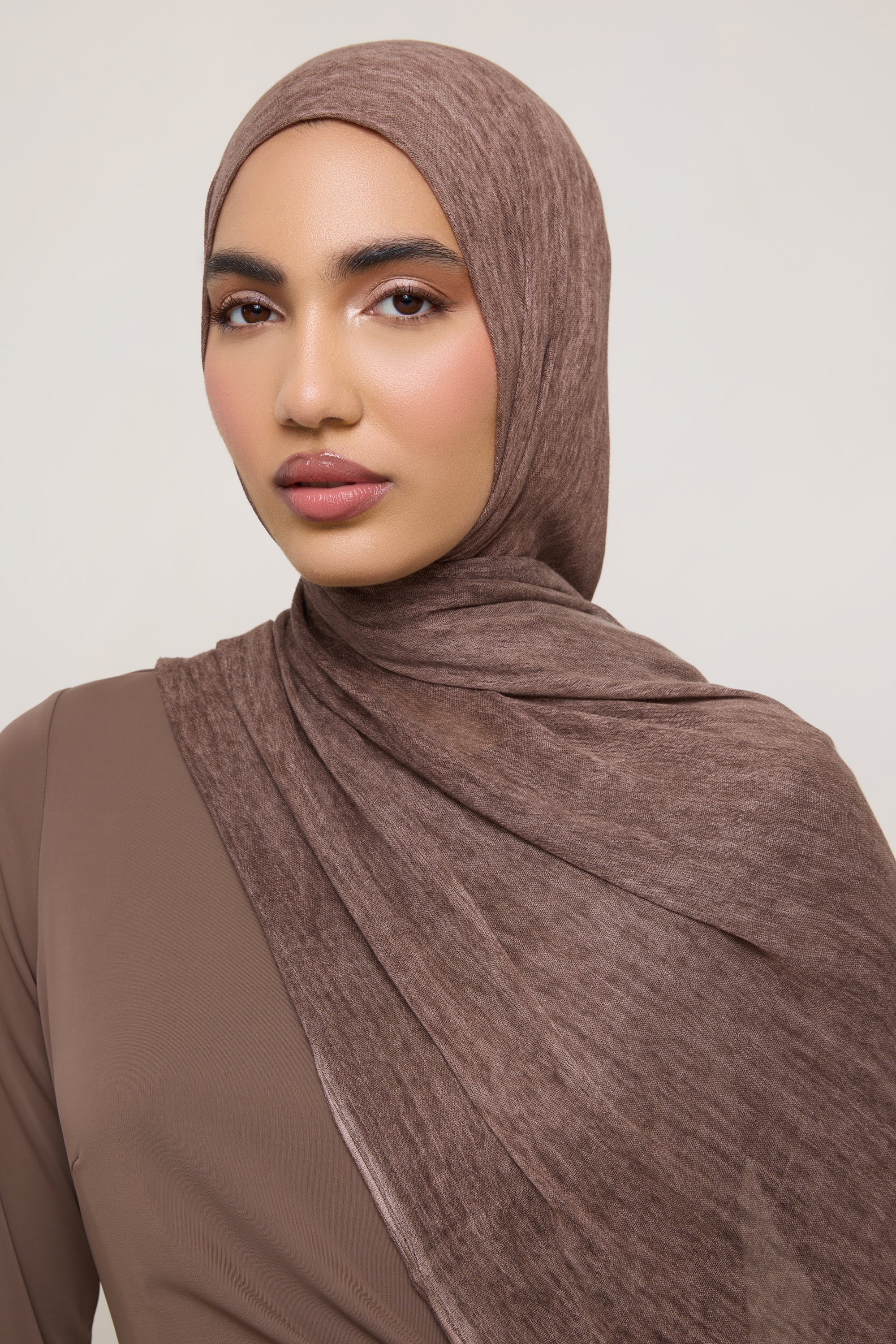 Modal Crinkle Hijab - Mocha Hijabs Veiled 
