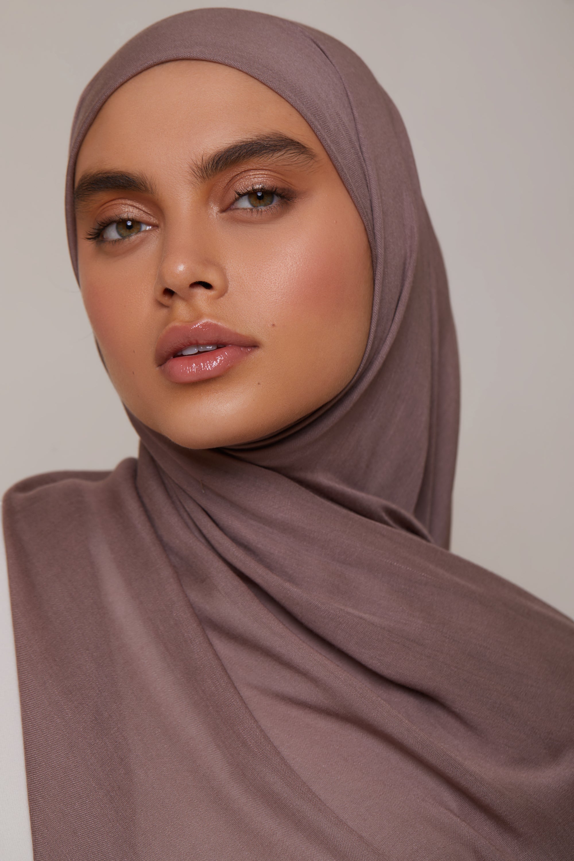 Modal Hijab - Deep Taupe Veiled 