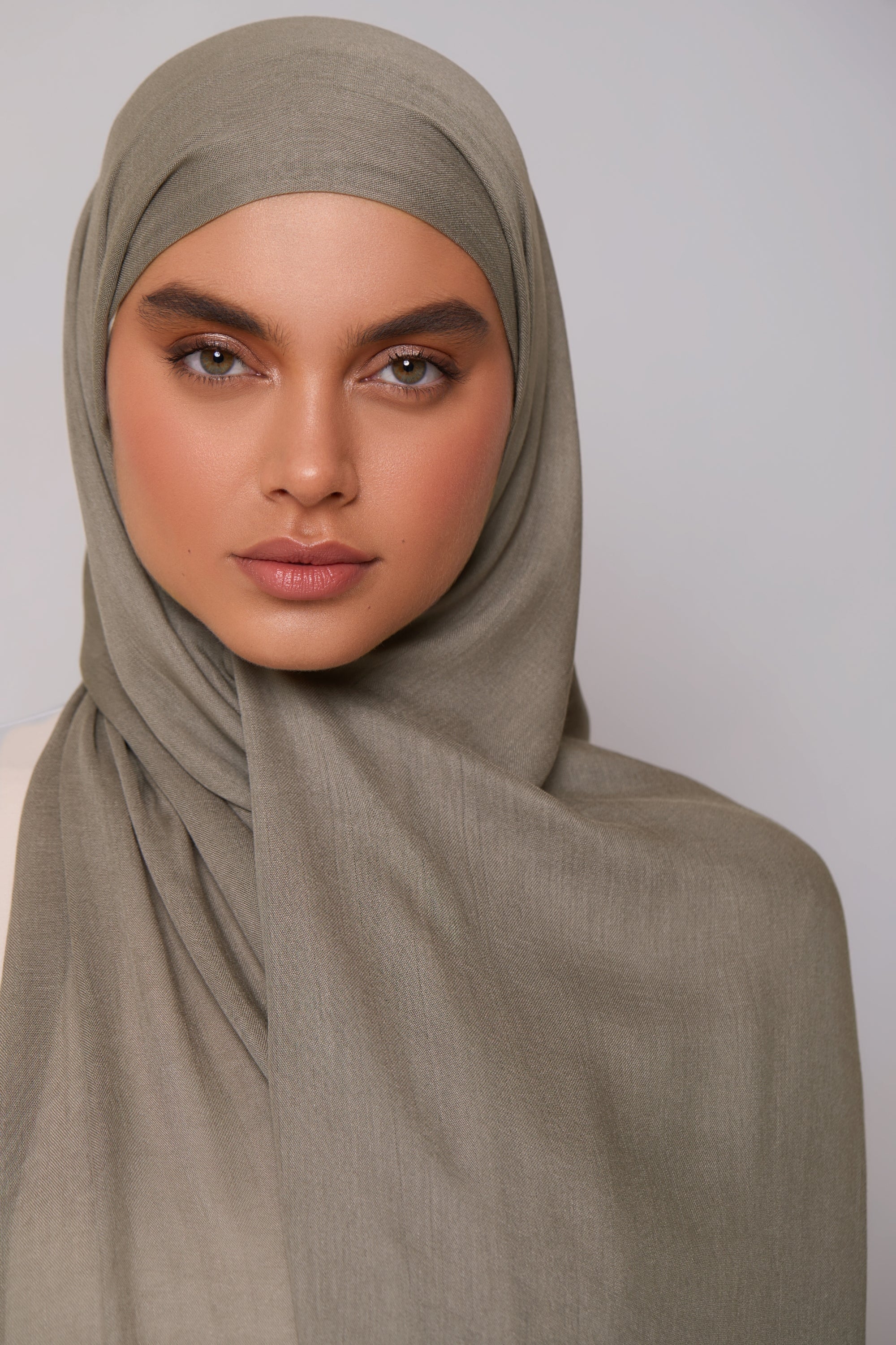 Modal Hijab - Desert Sage Veiled 
