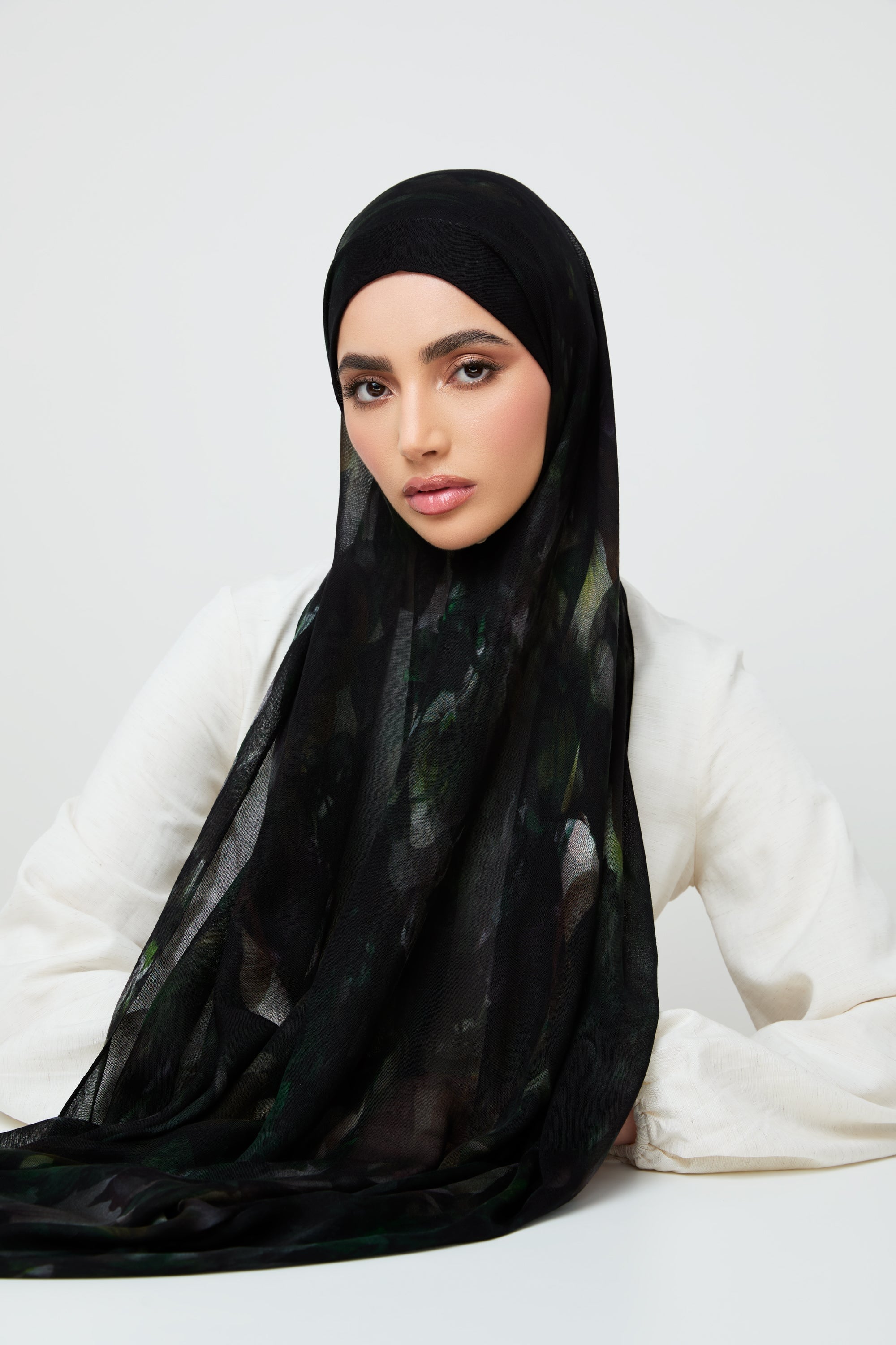 Modal Hijab - Midnight Forest Veiled 