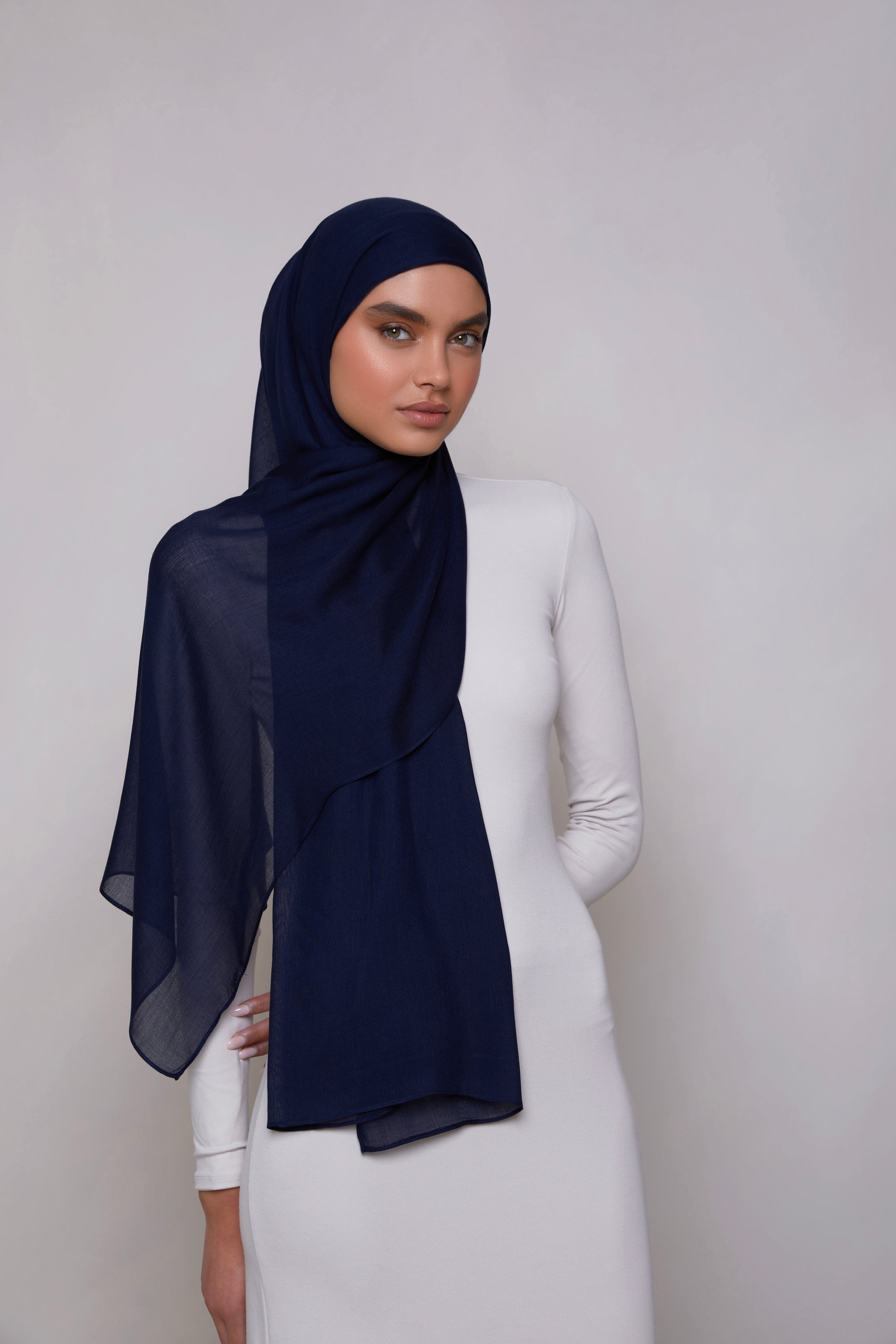 Modal Hijab - Navy Veiled 
