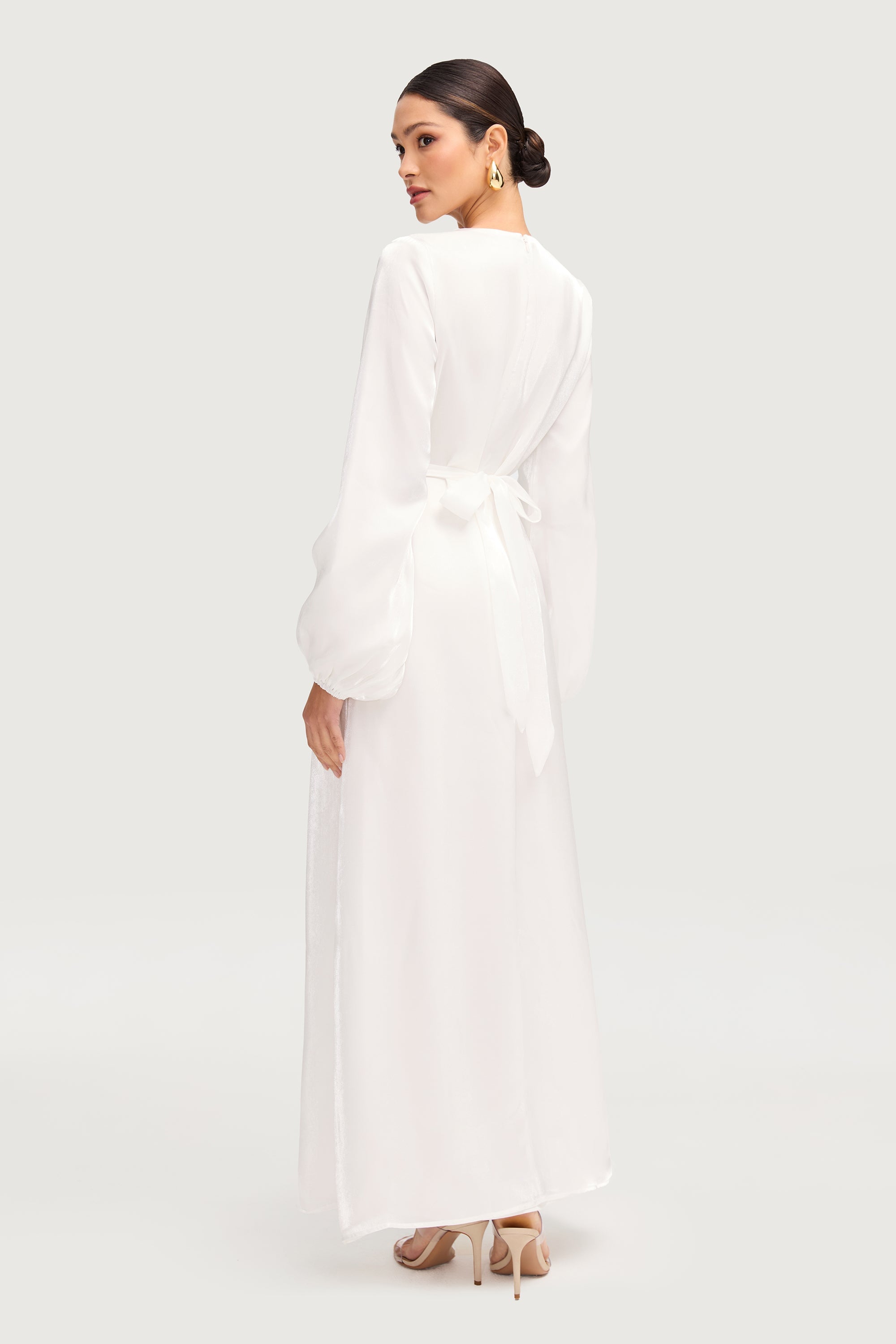 Muna Maxi Dress - White Dresses Veiled 