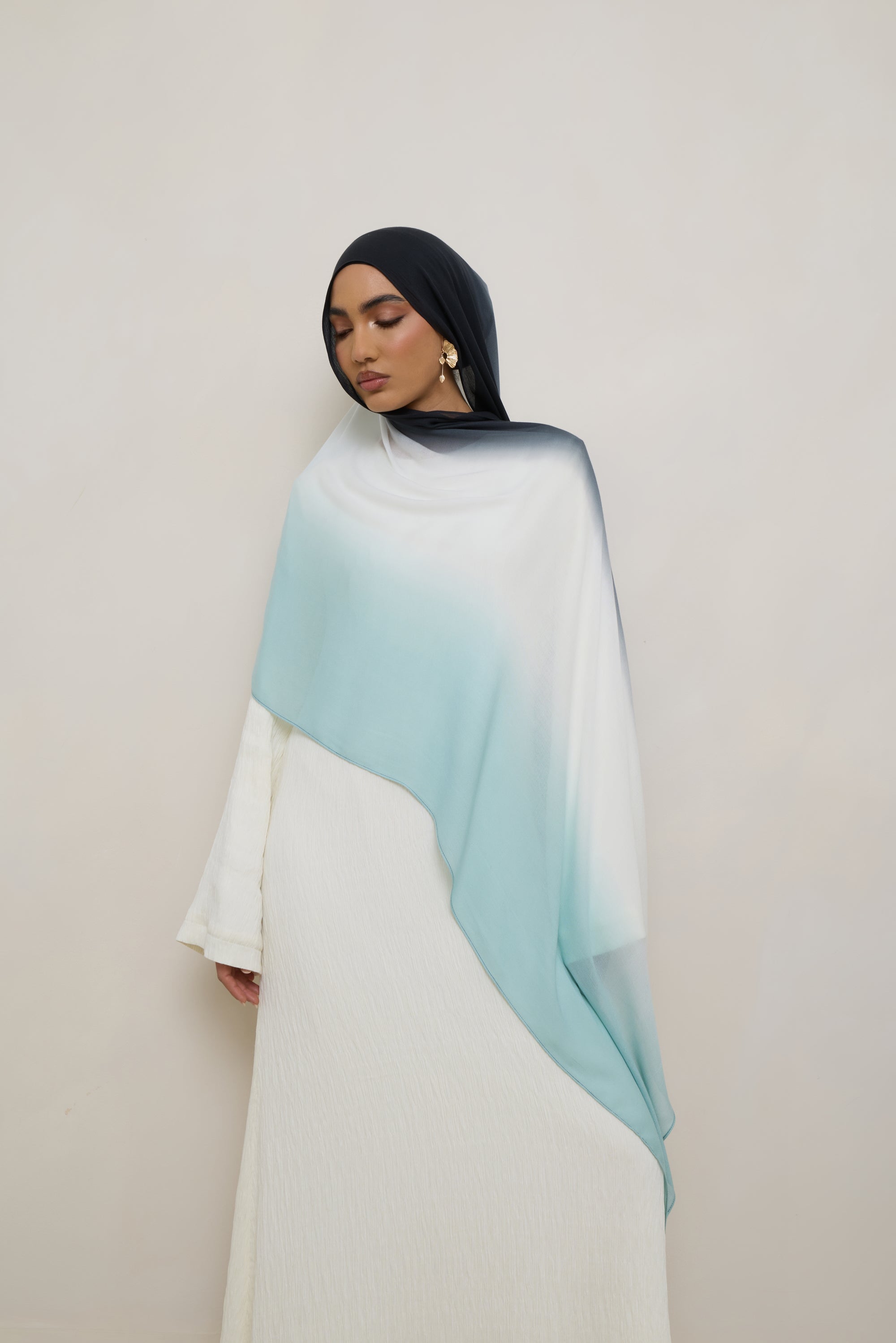 Ombre Modal Hijab - Aquatic Noir