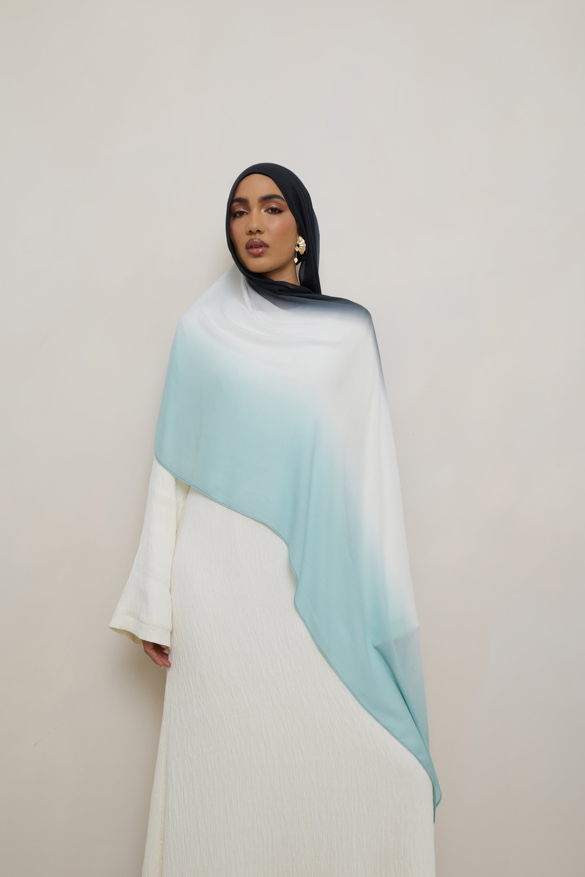 Ombre Modal Hijab - Aquatic Noir Hijabs Veiled 