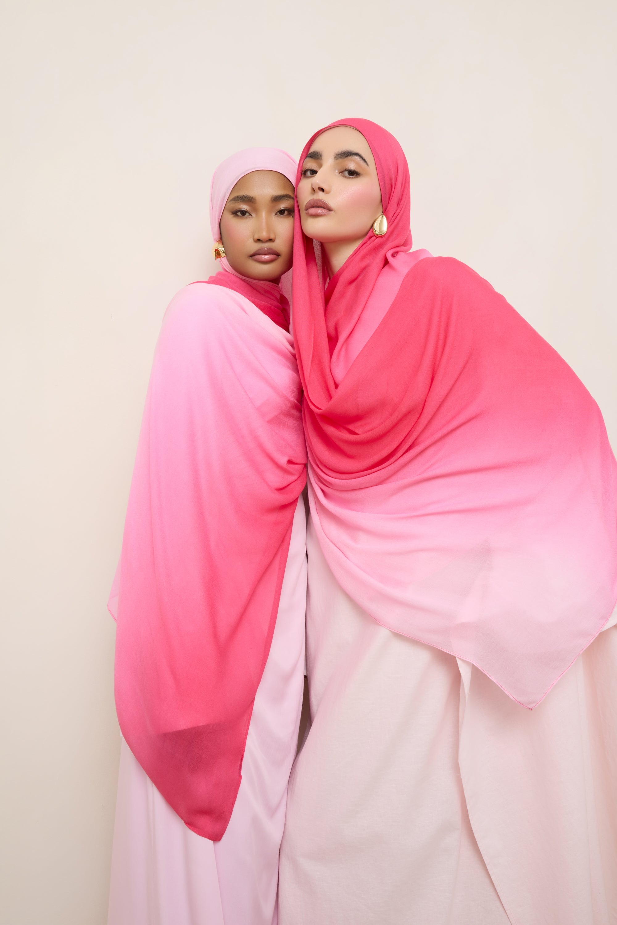 Ombre Modal Hijab - Coral Hijabs Veiled 
