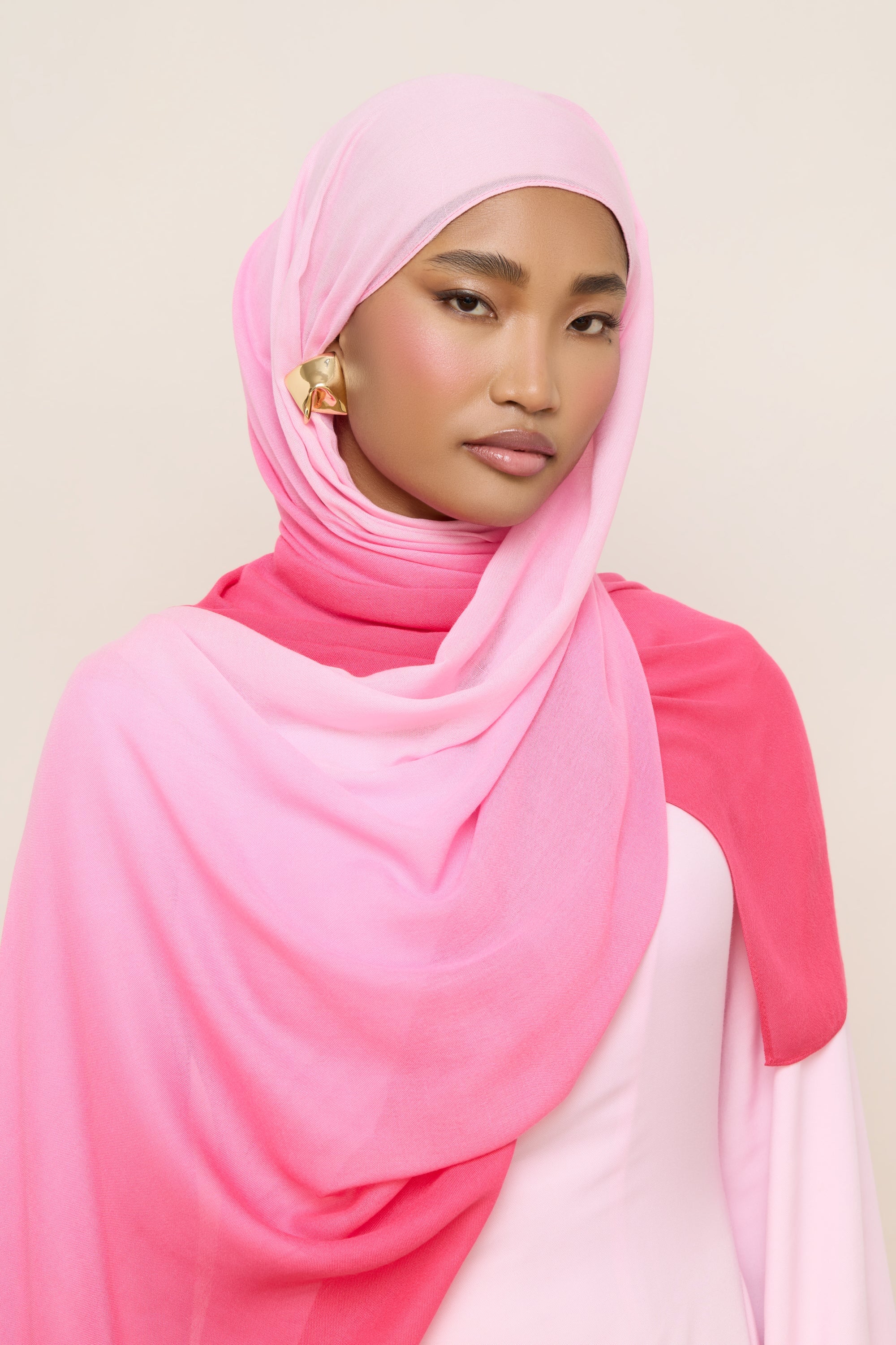 Ombre Modal Hijab - Coral Hijabs Veiled 