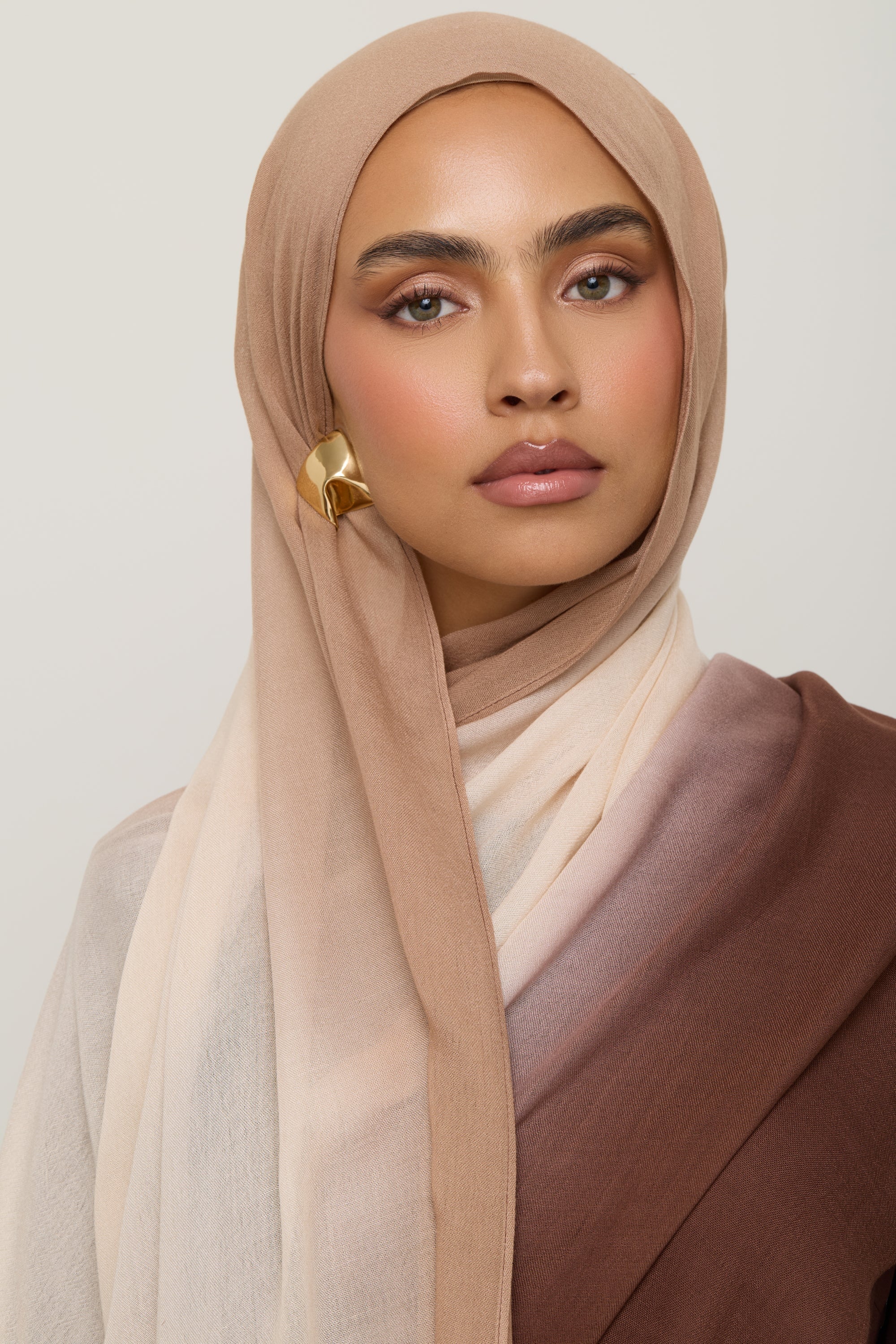 Ombre Modal Hijab - Sand Dollar Hijab Veiled 