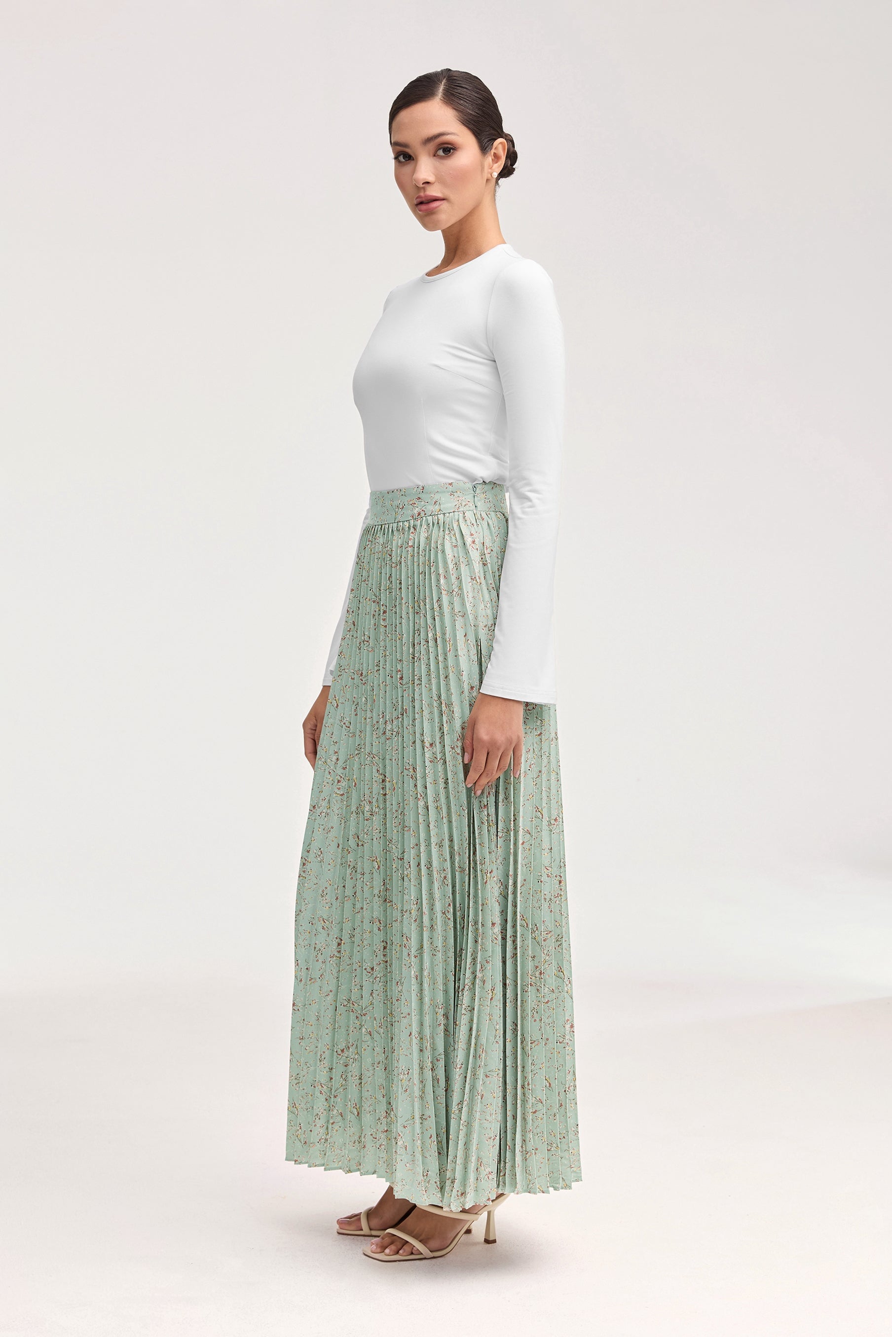 Pleated Floral Maxi Skirt - Sage Clothing Veiled 