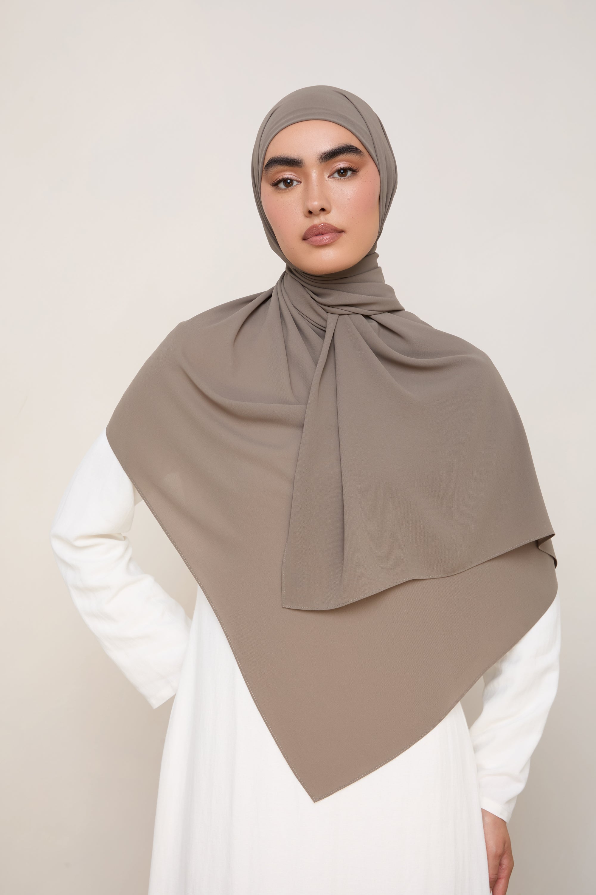 Premium Chiffon Hijab - Truffle Grey