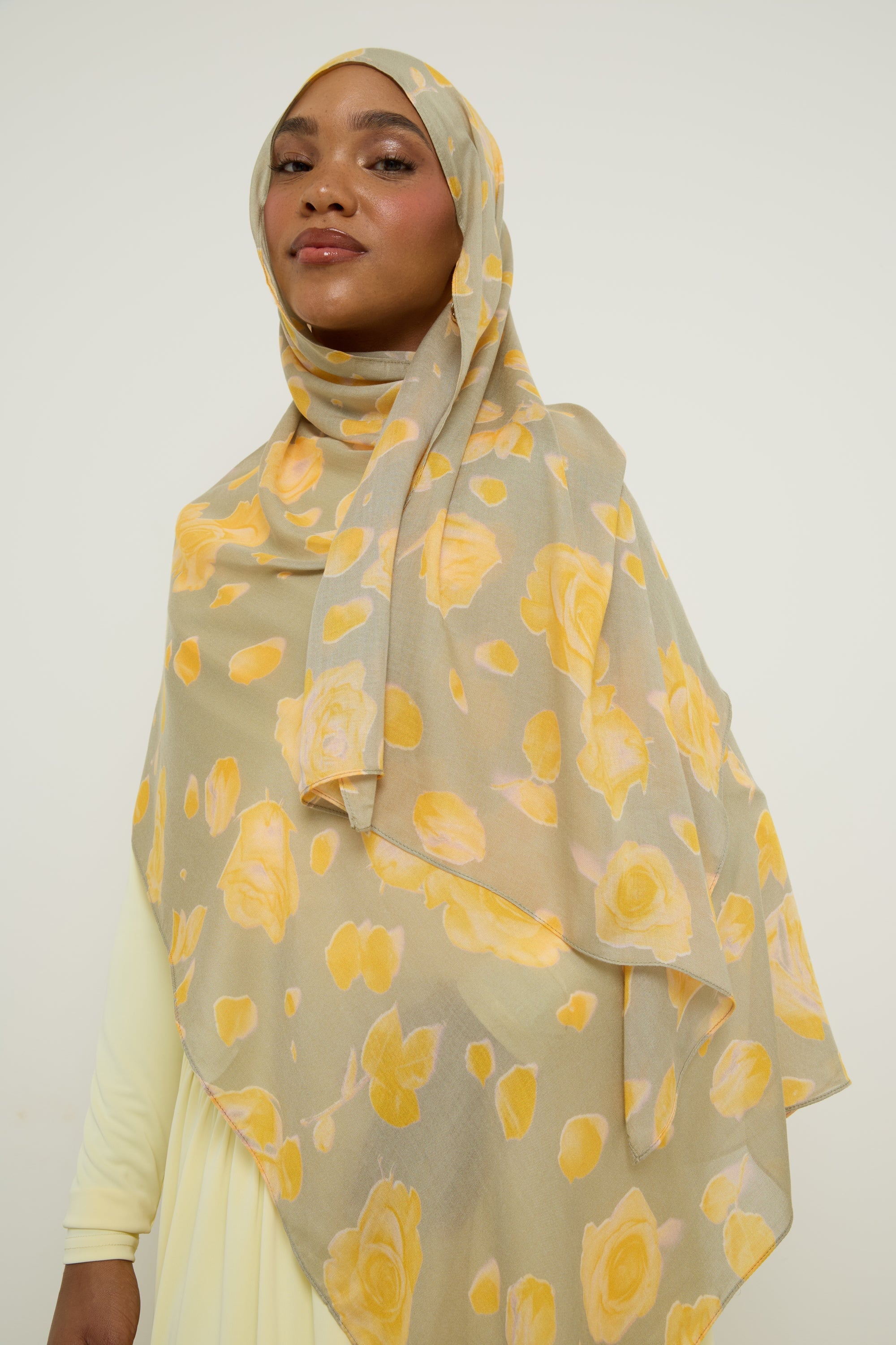 Printed Modal Hijab - Banana Rose Hijab Veiled 