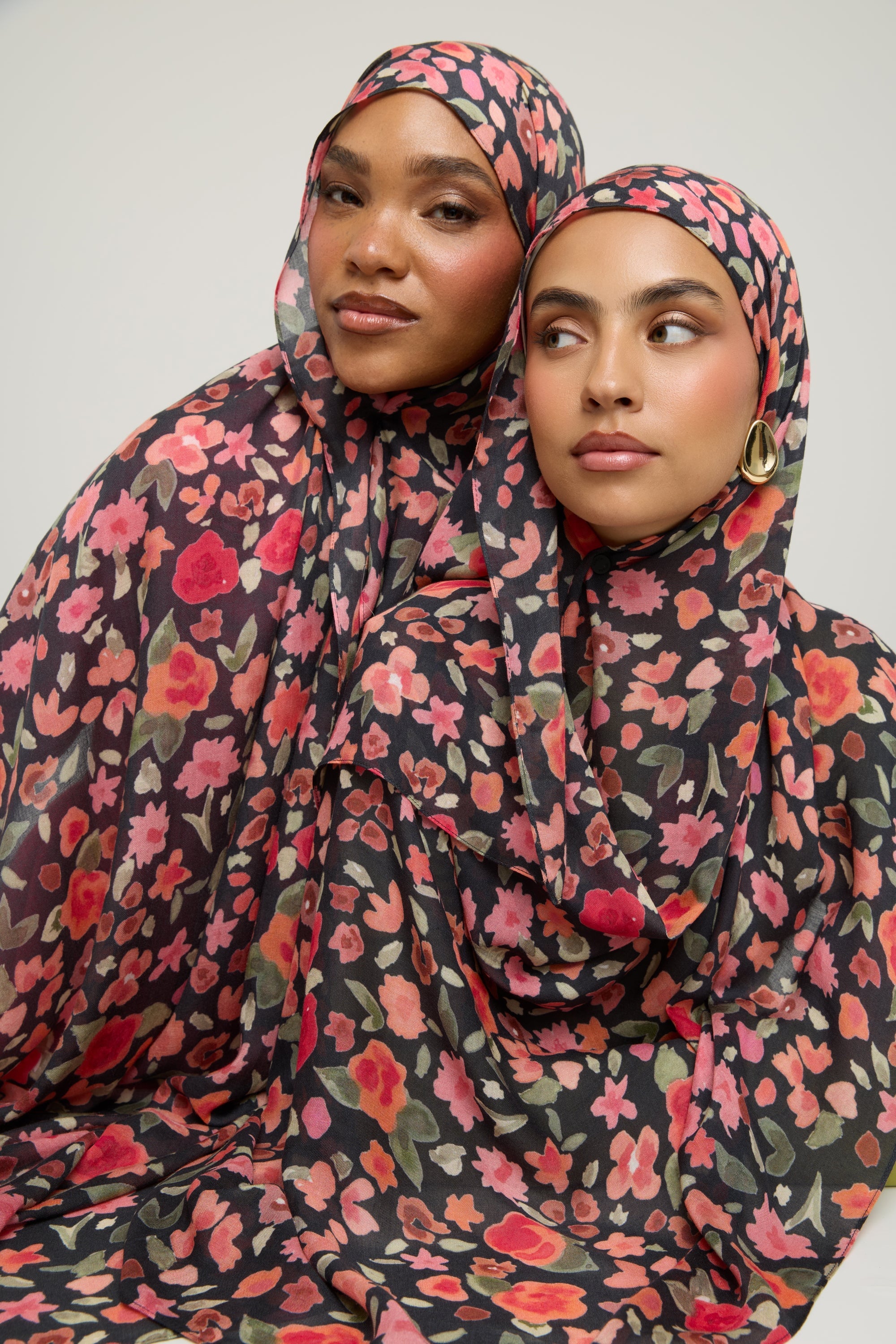 Printed Modal Hijab - Black Ditsy Floral Hijab Veiled 
