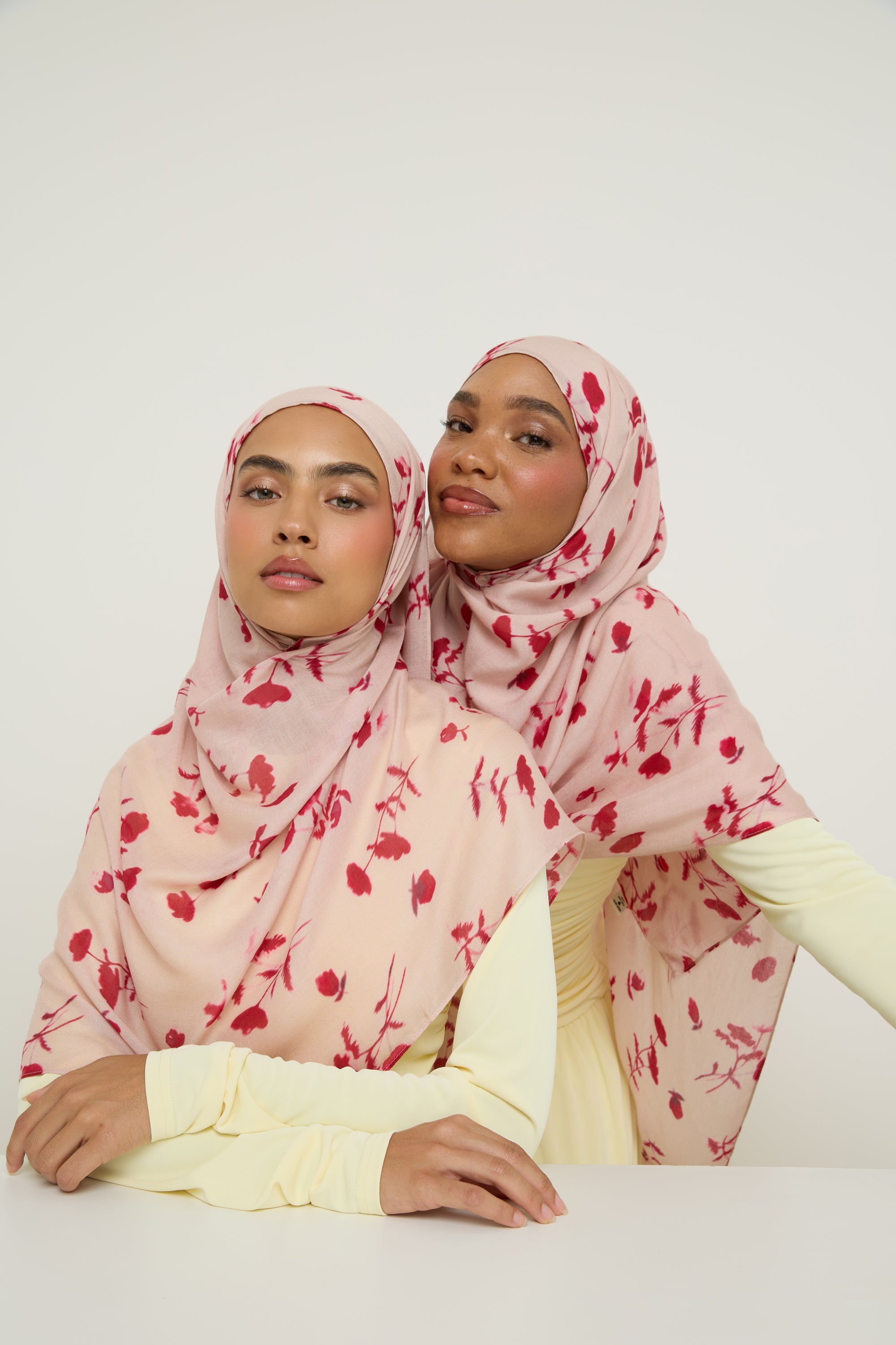 Printed Modal Hijab - Red Floral Ditsy Hijab Veiled 