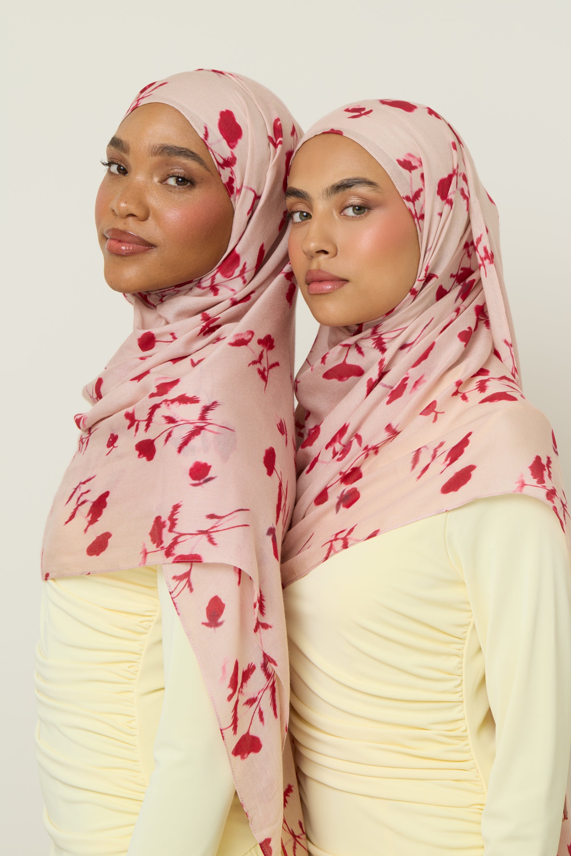 Printed Modal Hijab - Red Floral Ditsy Hijab Veiled 