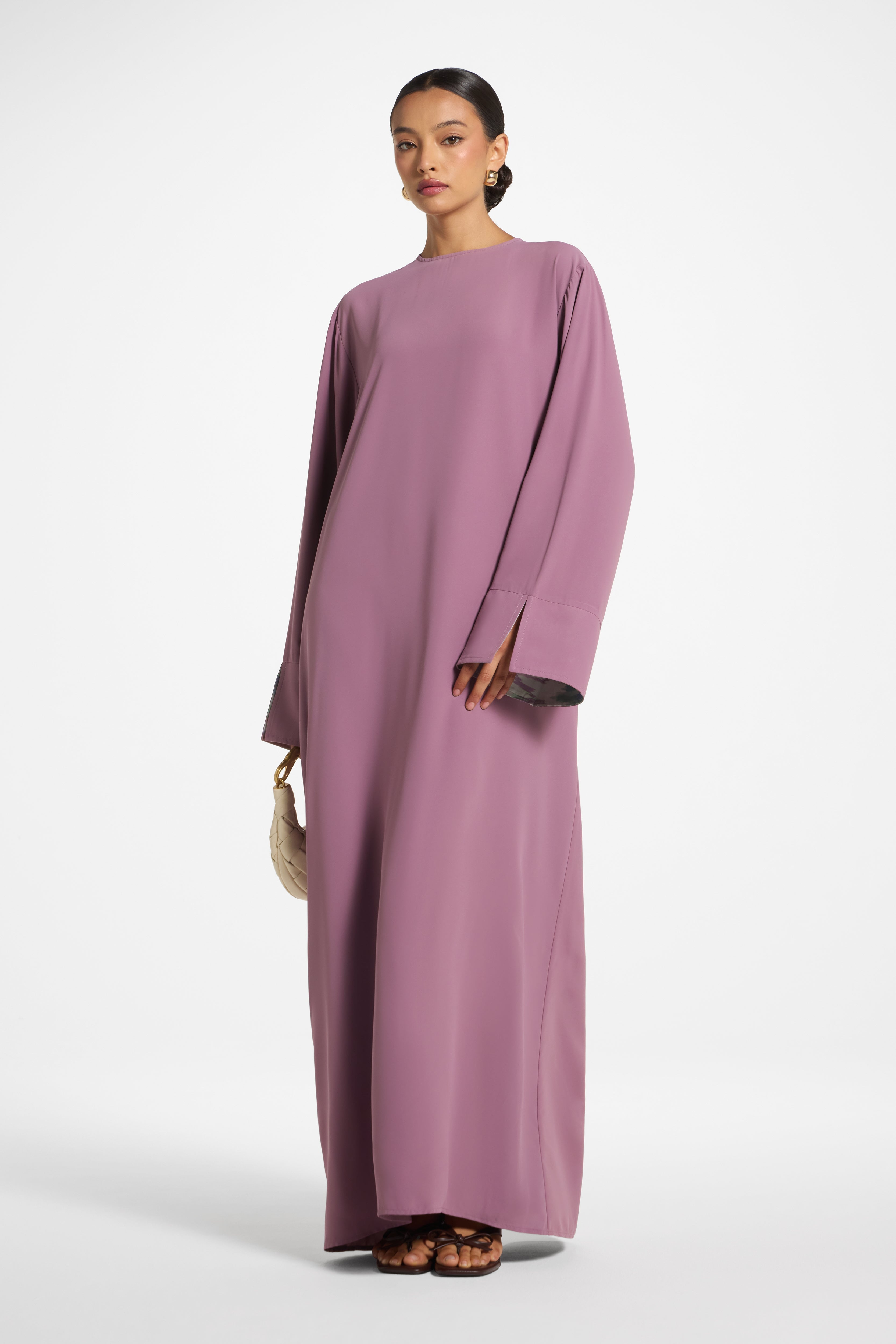 Printed Sleeve Closed Abaya - Plum Veiled 