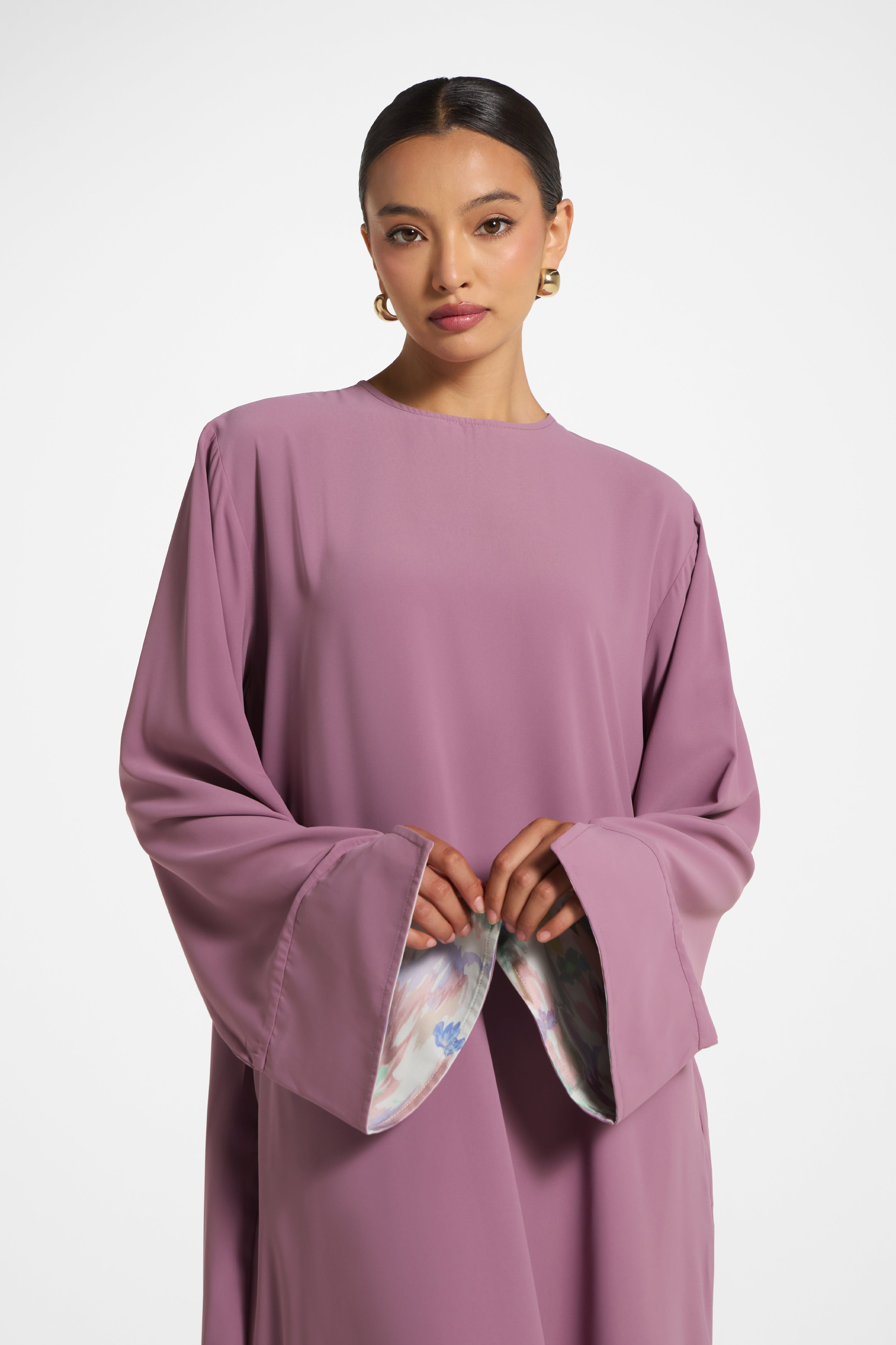 Printed Sleeve Closed Abaya - Plum Veiled 