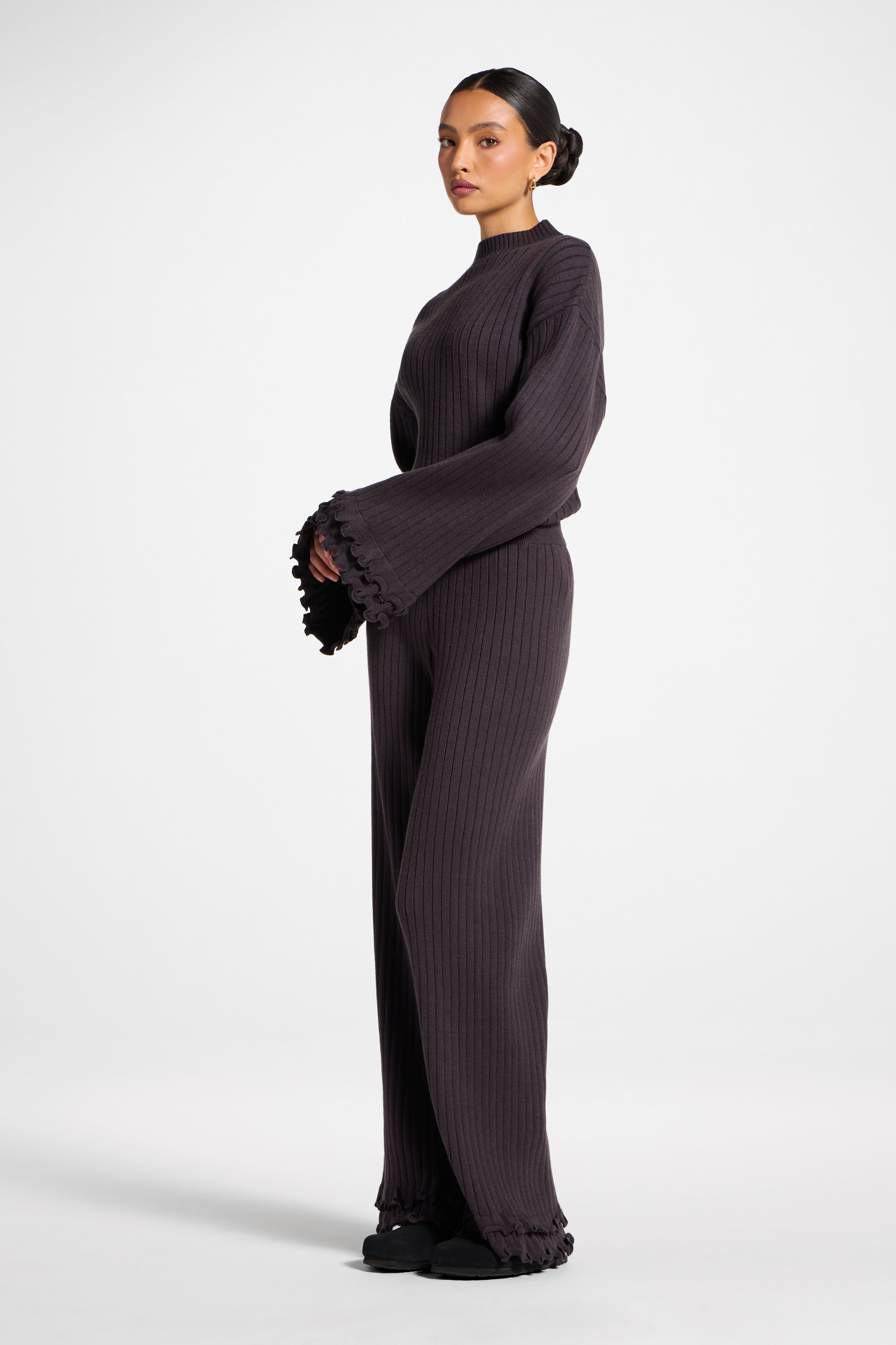 Ruffle Hem Knit Pants - Peppercorn Abayas Veiled 