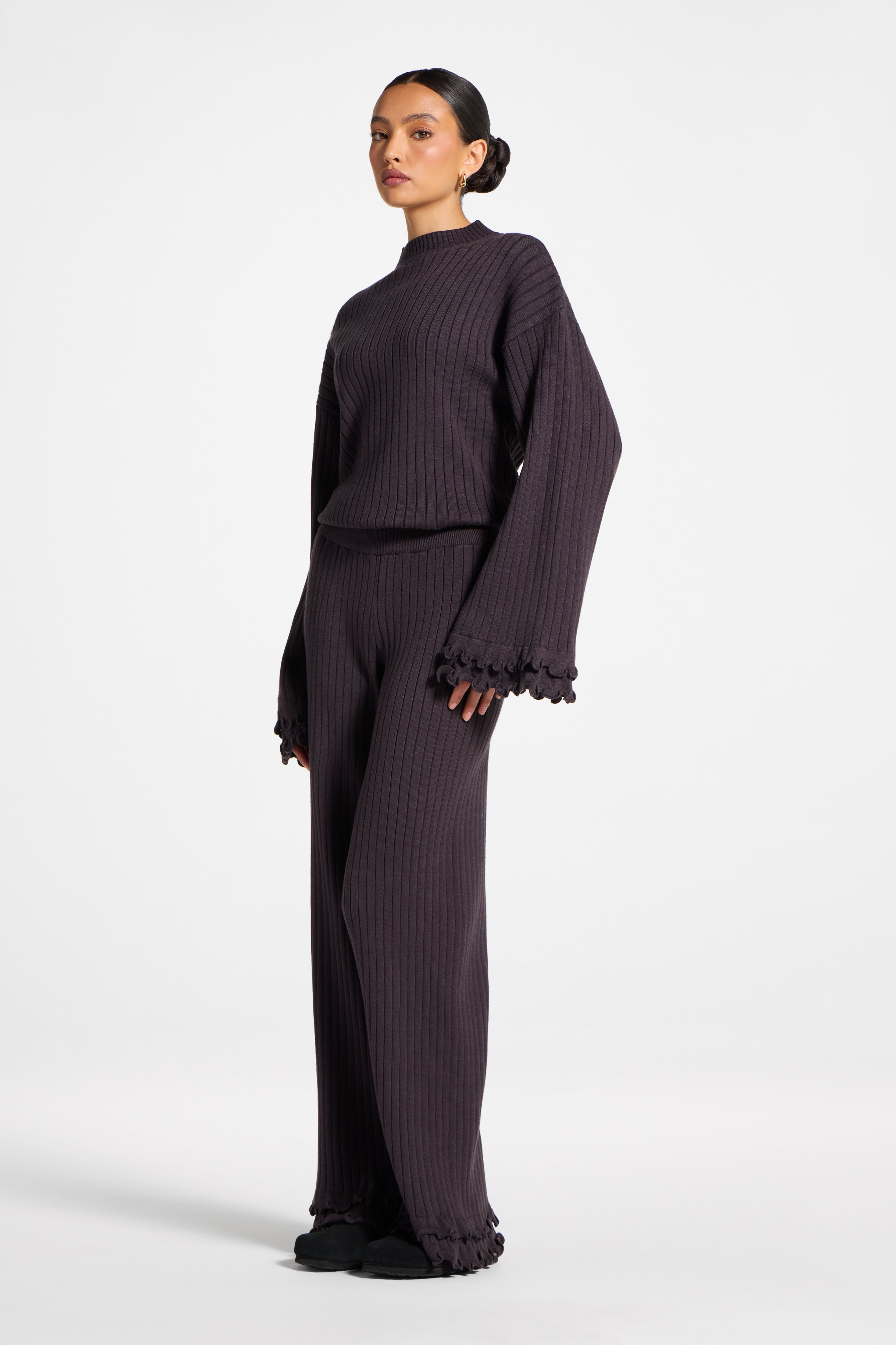 Ruffle Hem Knit Pants - Peppercorn Abayas Veiled 