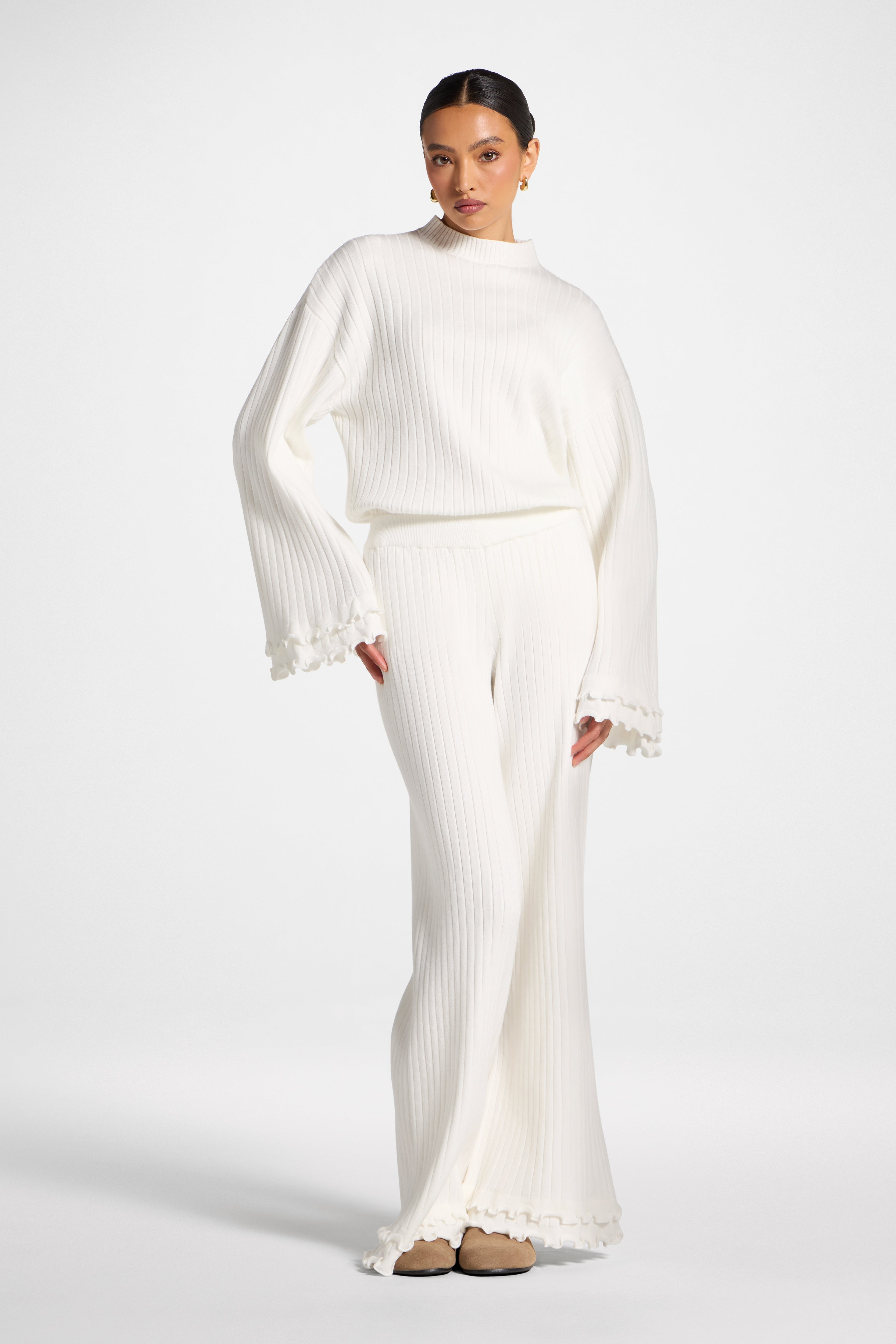 Ruffle Hem Knit Pants - White Abayas Veiled 