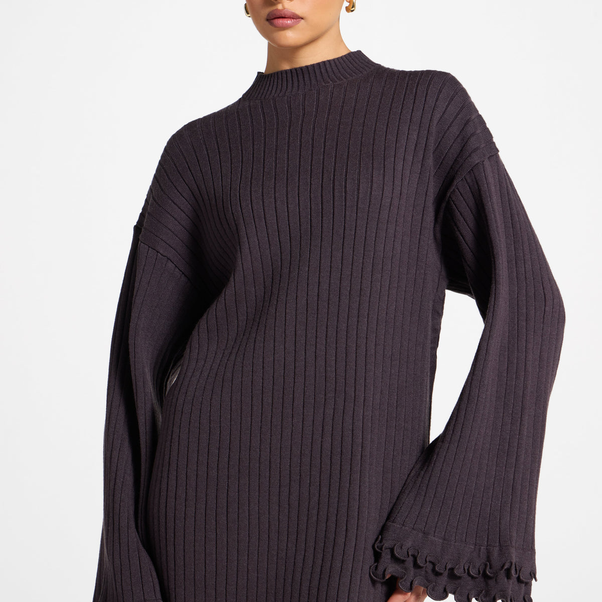 black knitted dress with belt BLACK KNITTED DRESS WITH BARE SHOULDERS