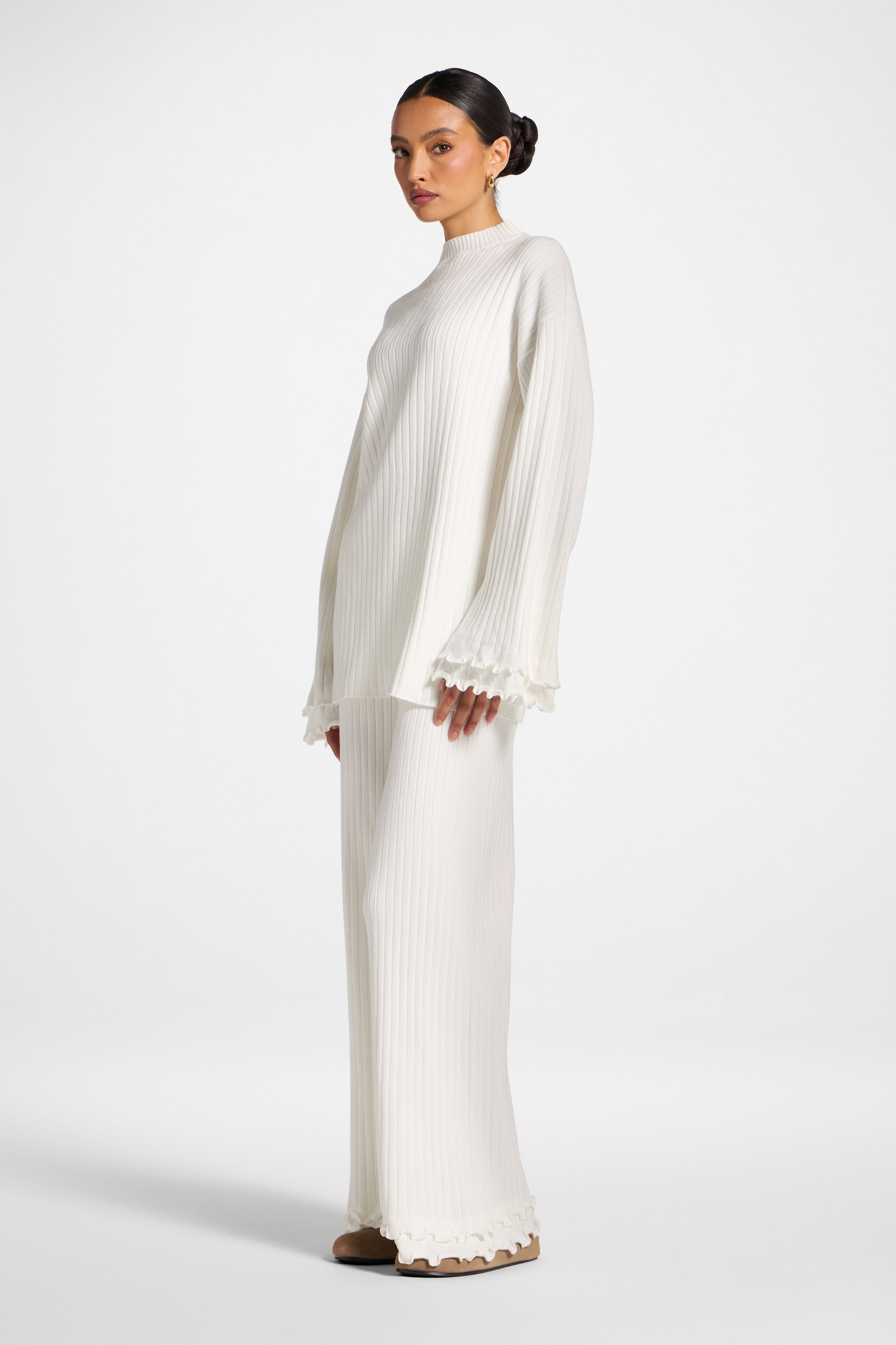 Ruffle Sleeve Knit Top - White Abayas Veiled 