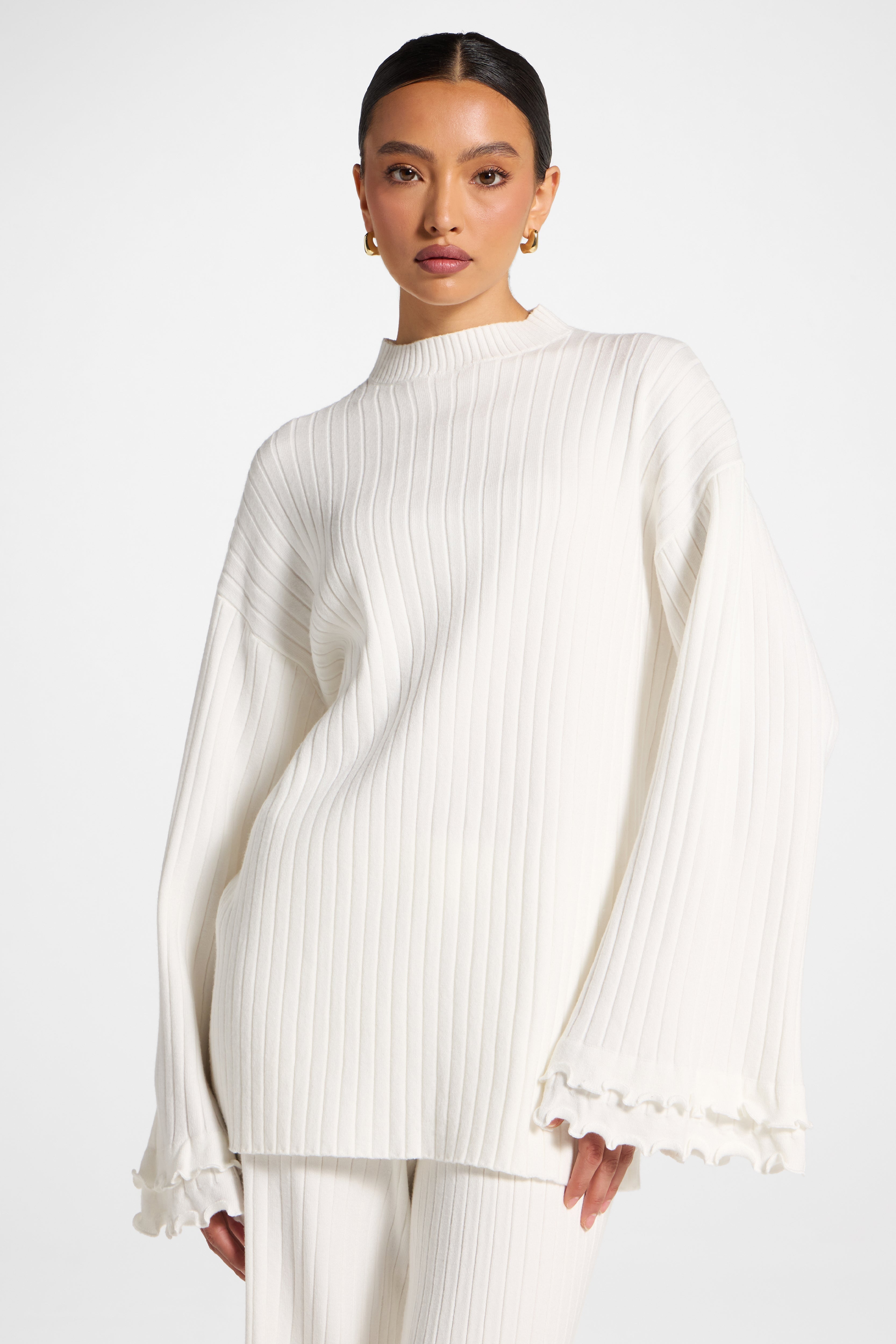 Ruffle Sleeve Knit Top - White Abayas Veiled 