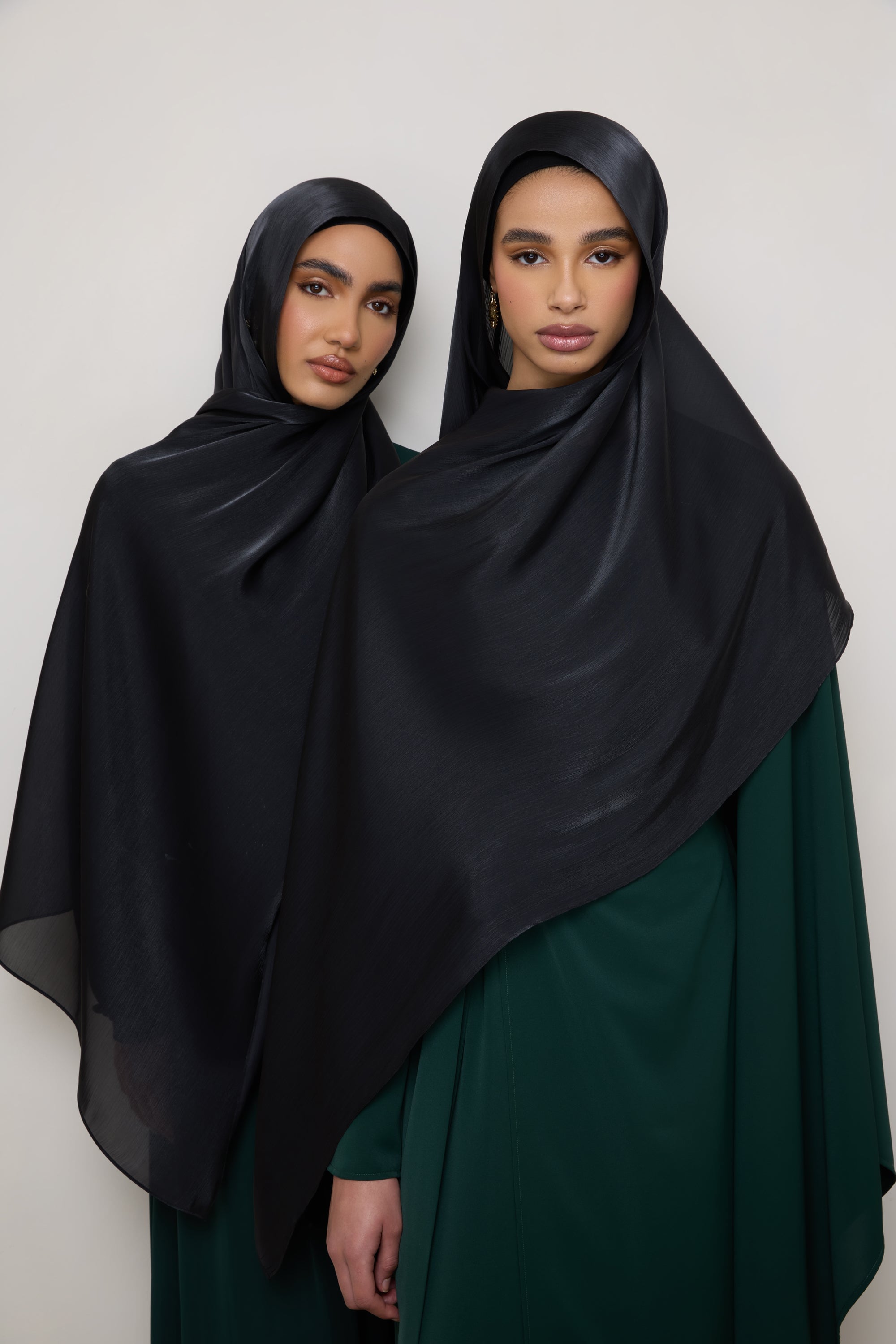 Shimmer Chiffon Hijab - Black Hijabs Veiled 