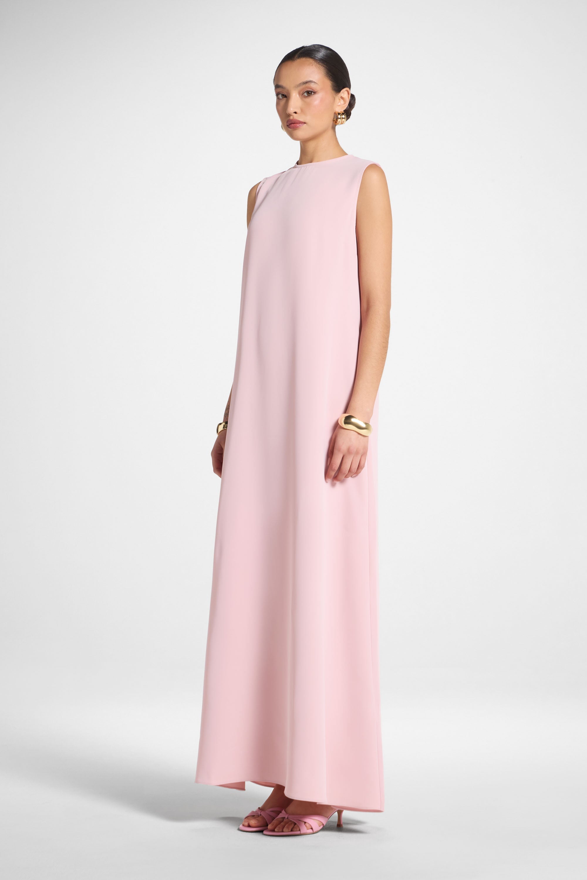 Signature Sleeveless Inner Maxi Dress - Pastel Pink Abayas Veiled 