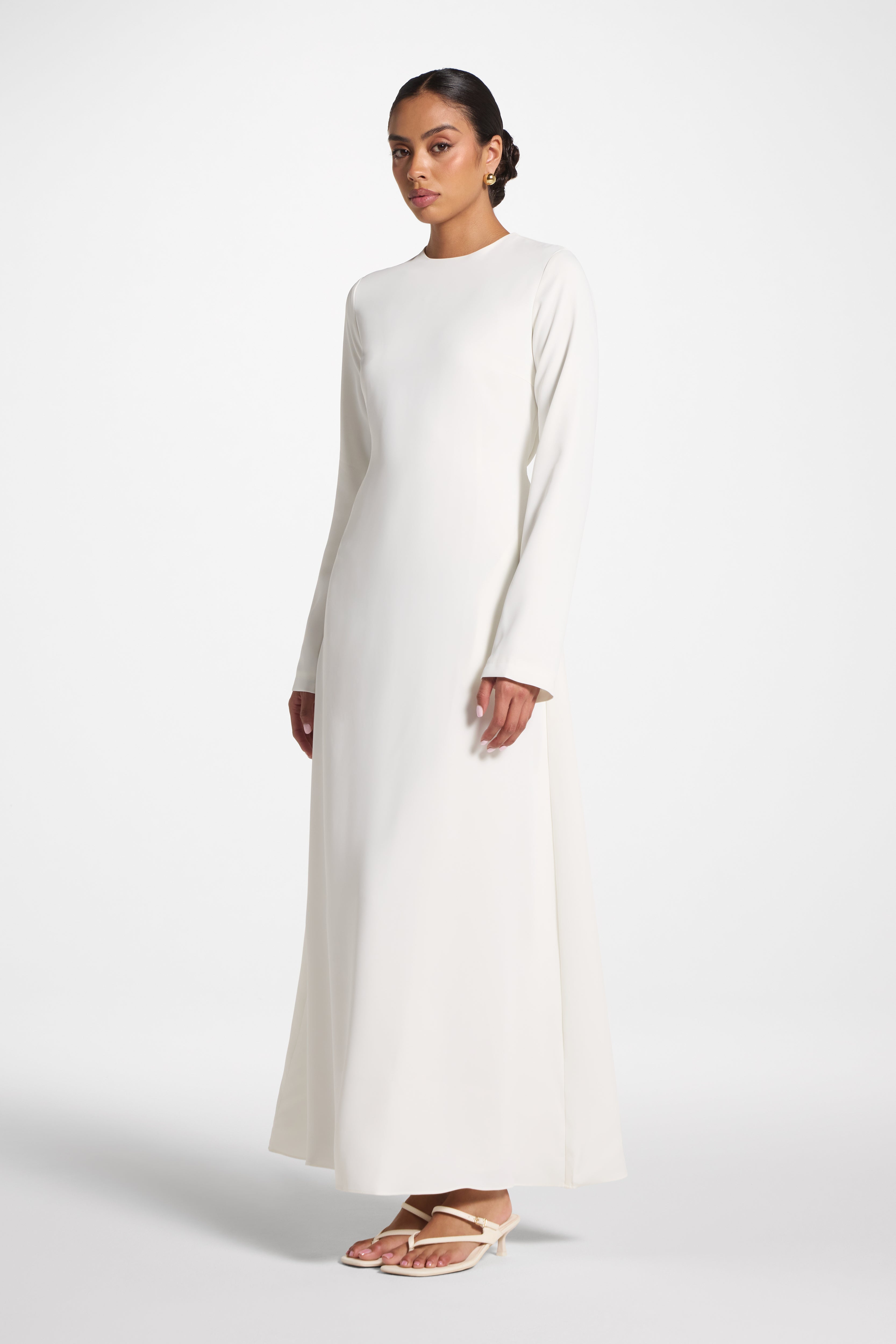 Signature Tie Back Maxi Dress - White Abayas Veiled 
