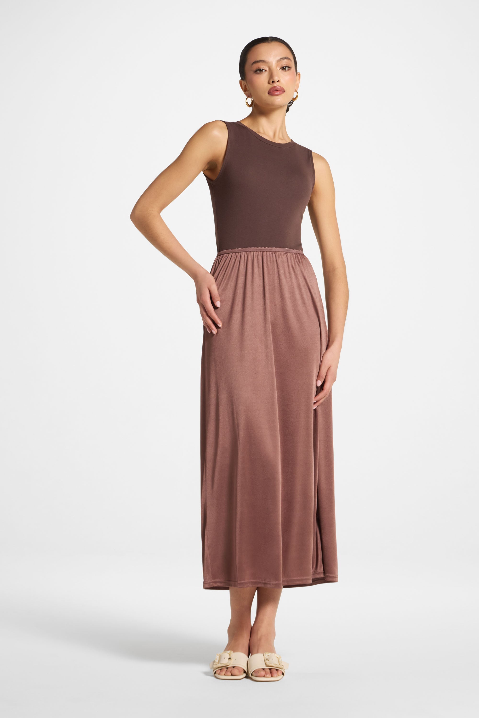 Slip Skirt - Nougat Abayas Veiled 
