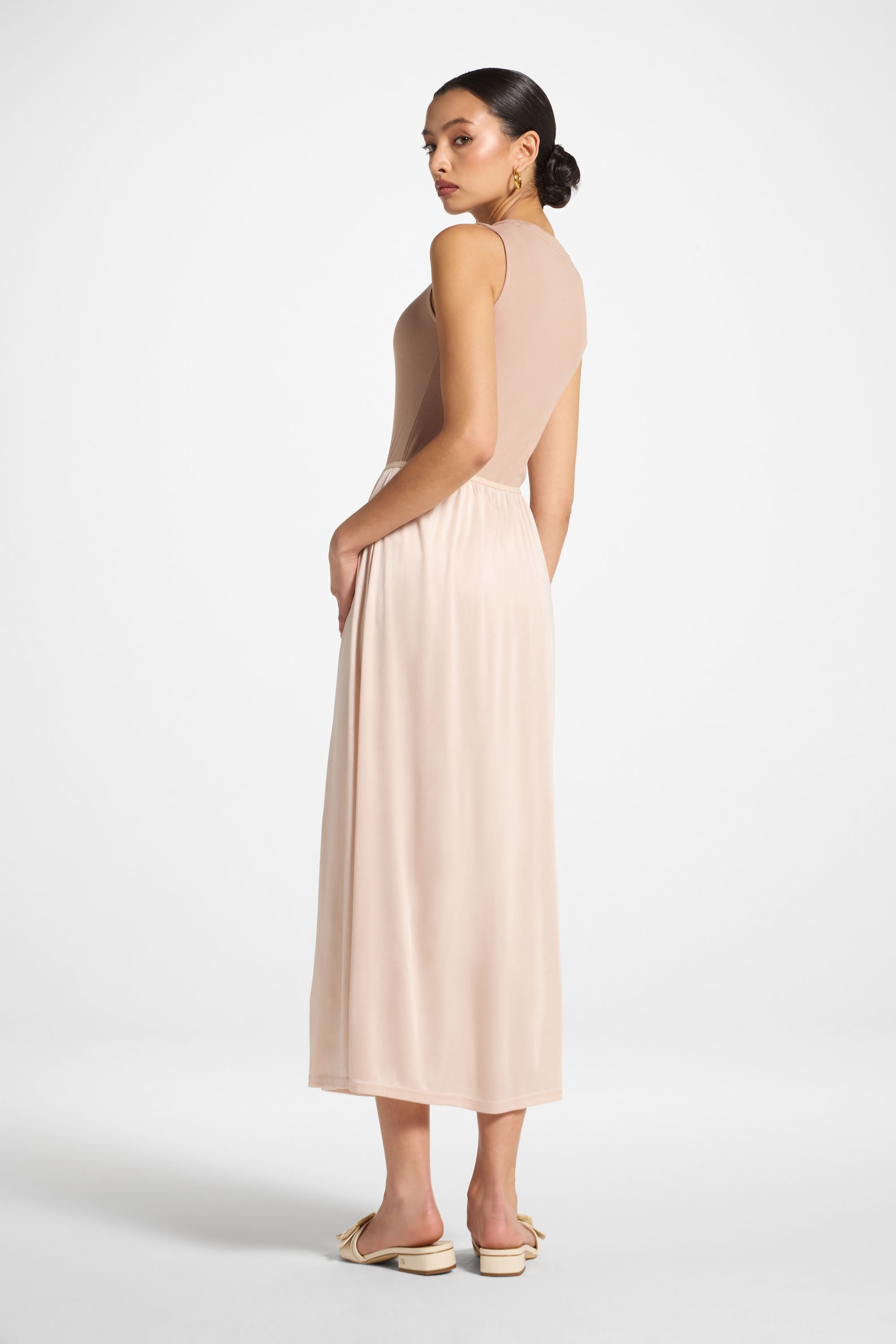 Slip Skirt - Vanilla Abayas Veiled 