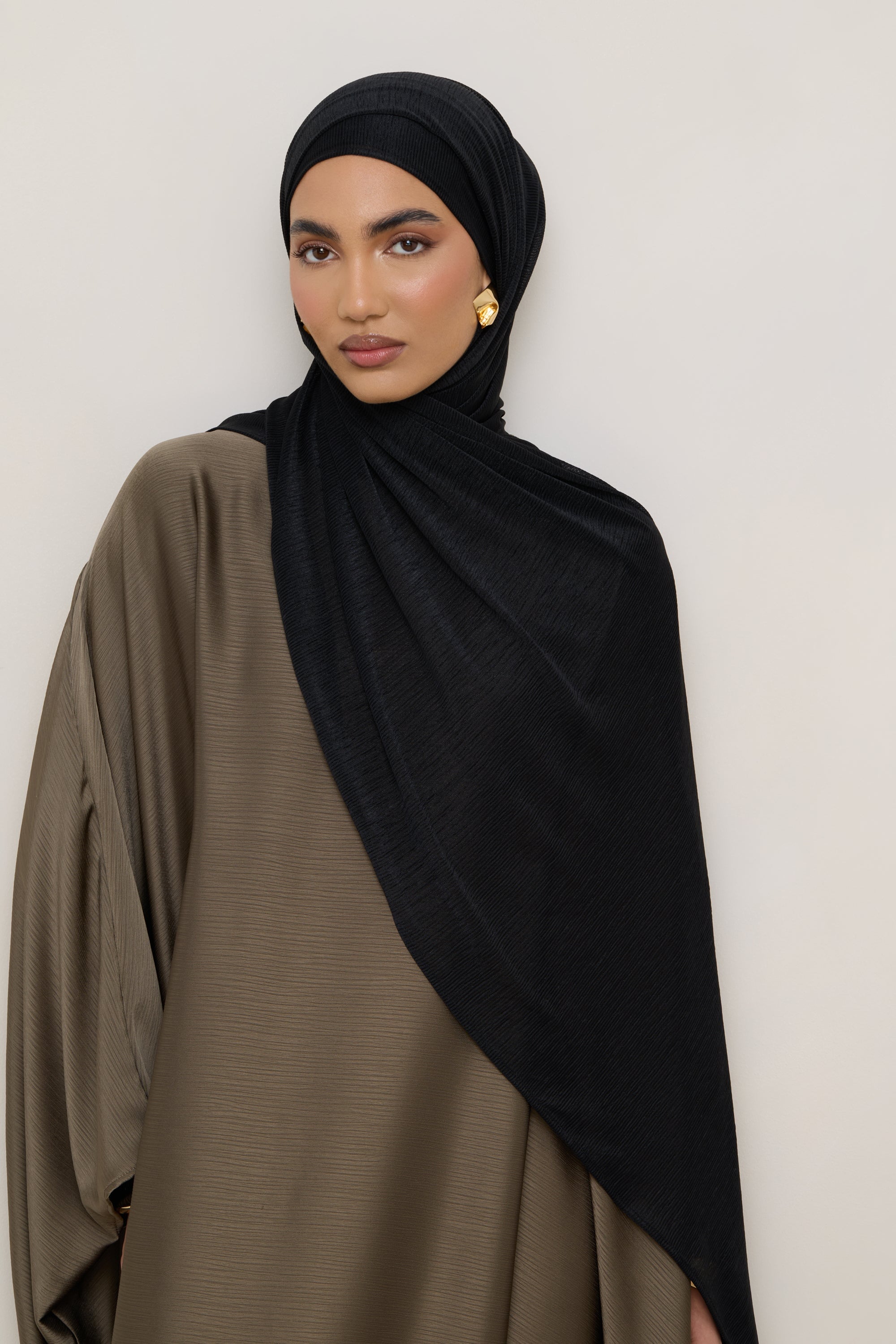 Stretch Stripe Hijab - Black Hijabs Veiled 