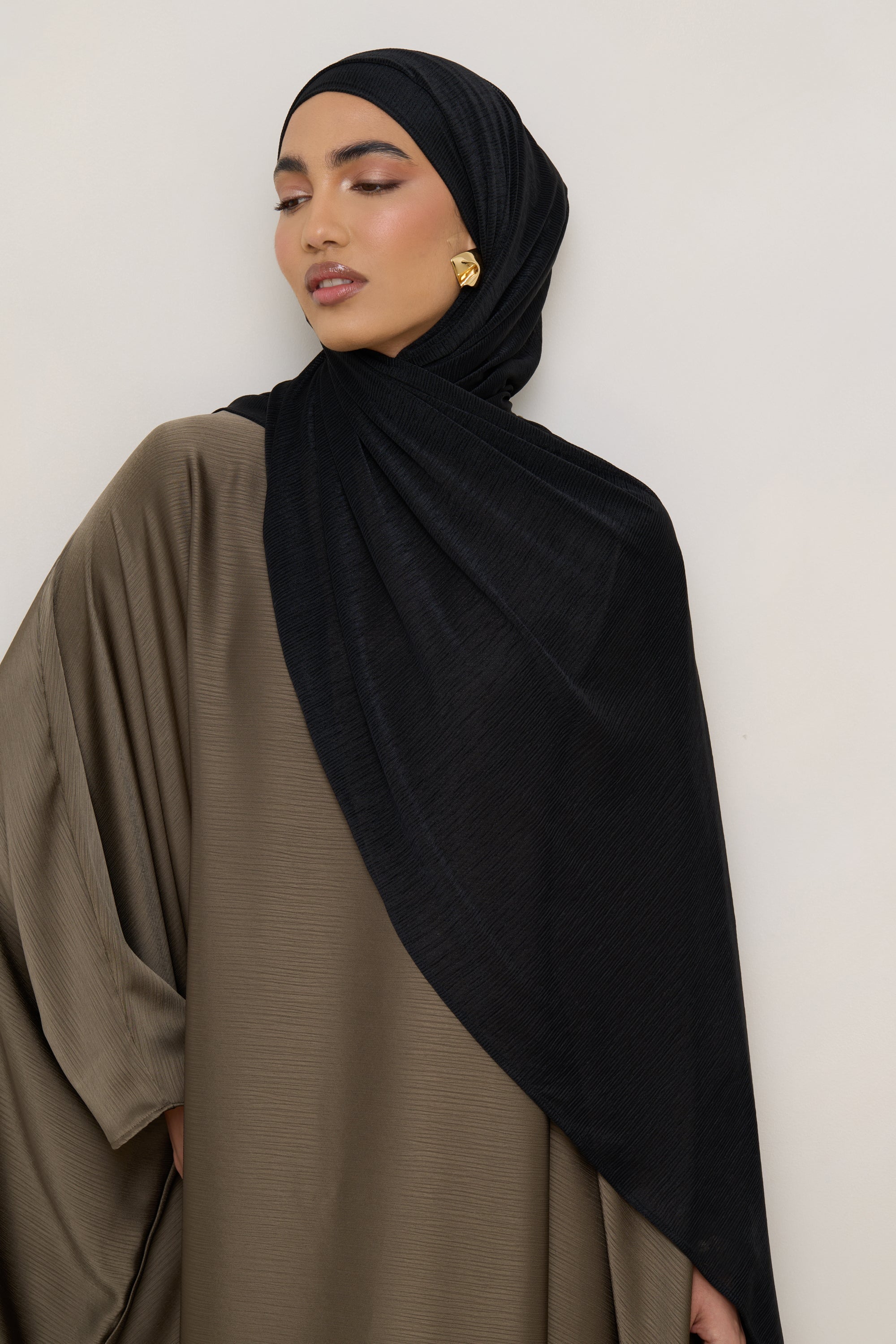 Stretch Stripe Hijab - Black Hijabs Veiled 