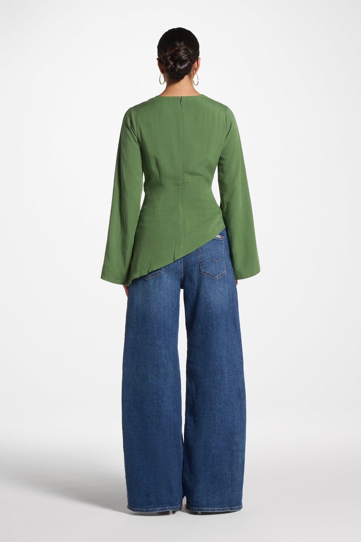 Tencel Asymmetric Top - Green Top Veiled 