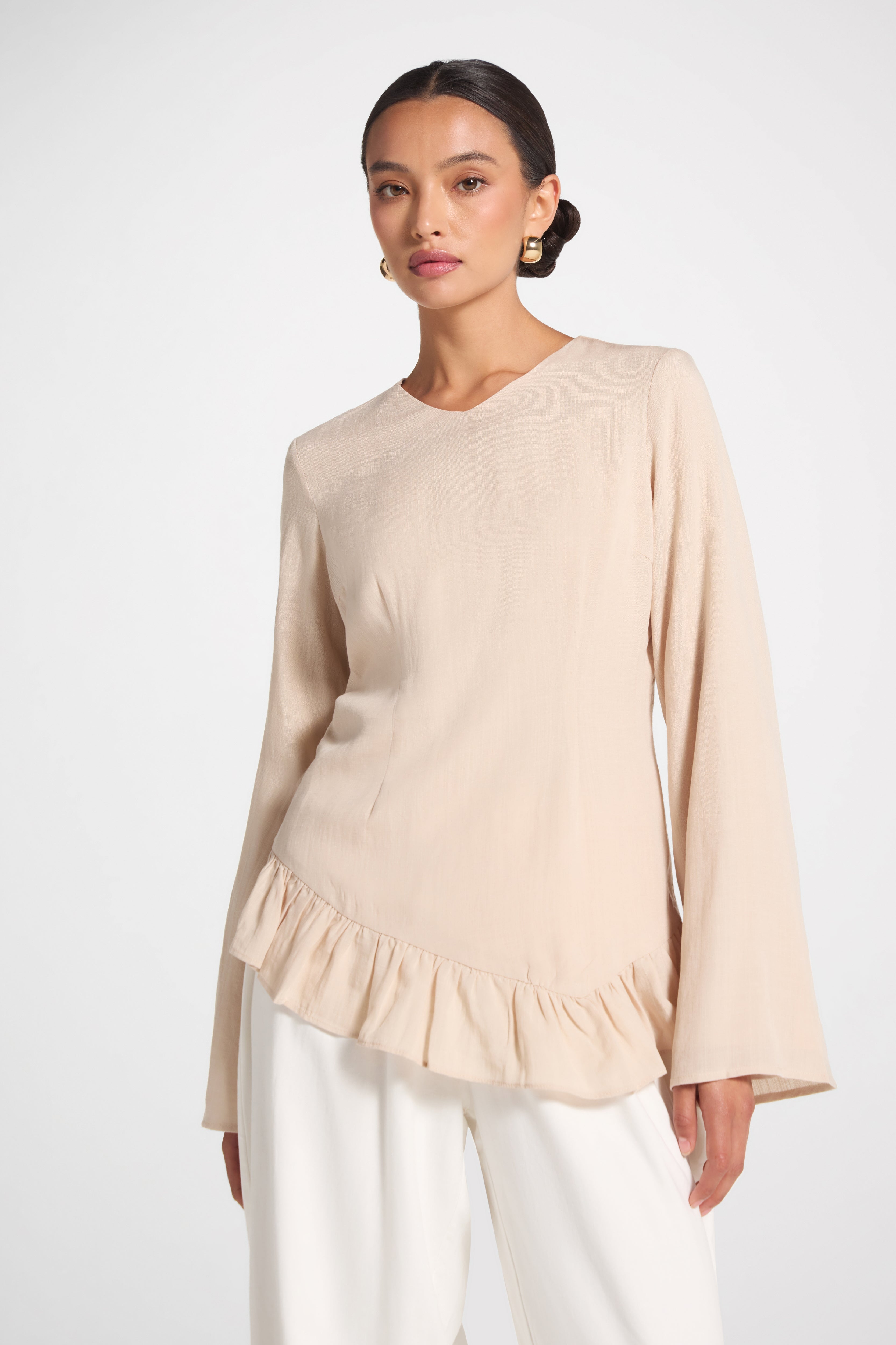 Tencel Ruffle Top - Light Sand Top Veiled 