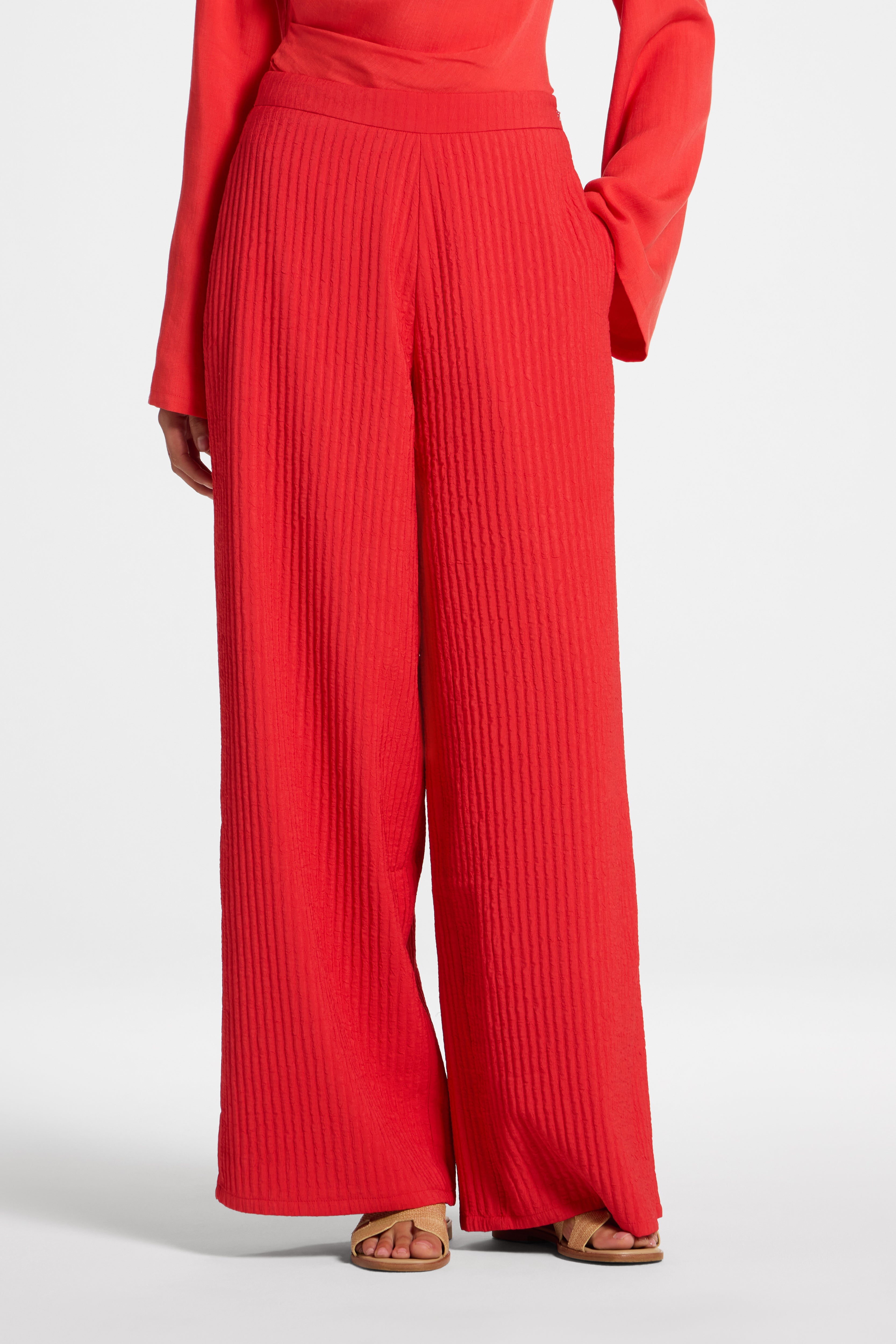 Textured Wide Leg Pants - Strawberry Abayas Veiled 