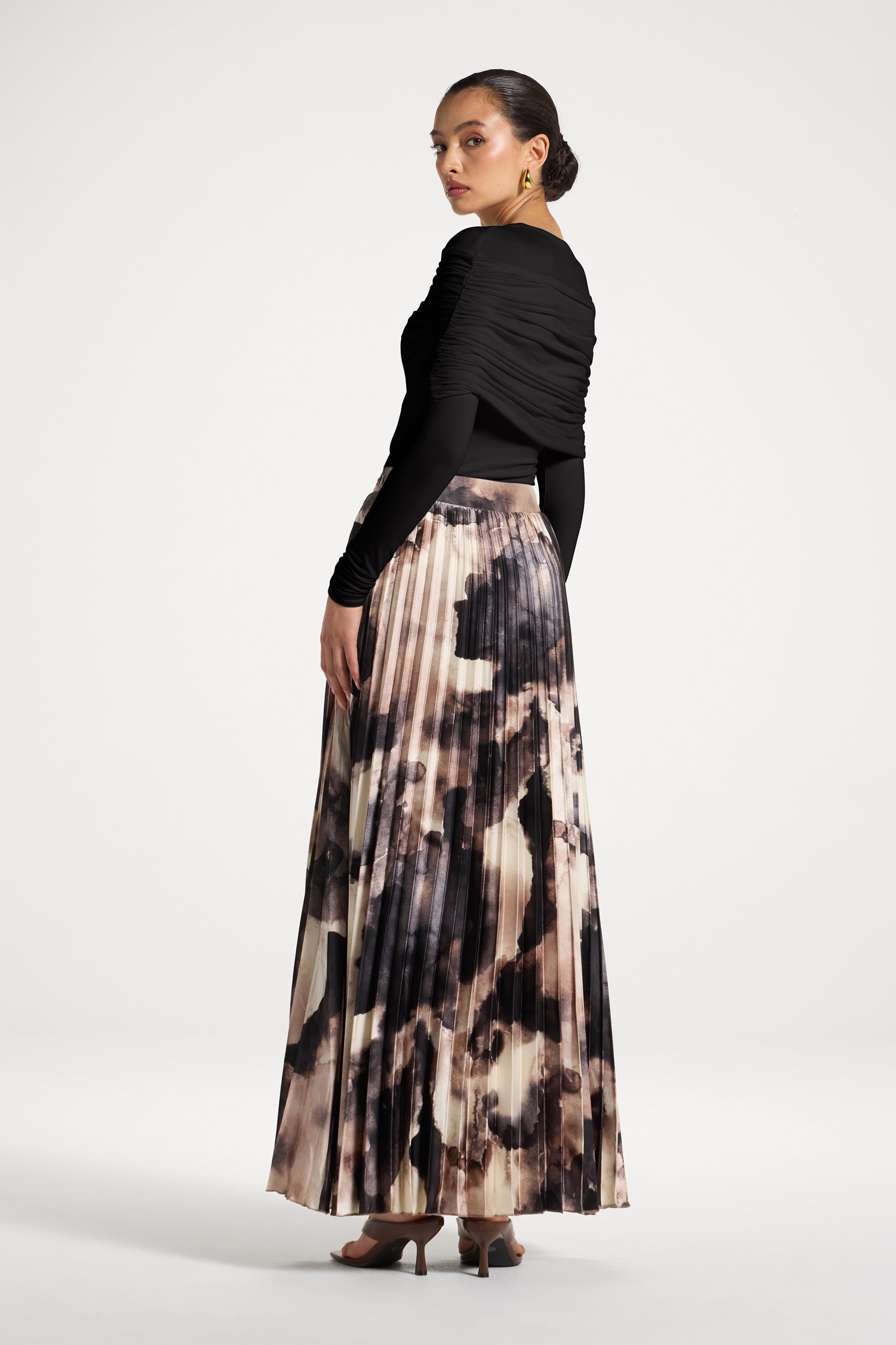 Watercolor Pleated Maxi Skirt - Mauve Abayas Veiled 